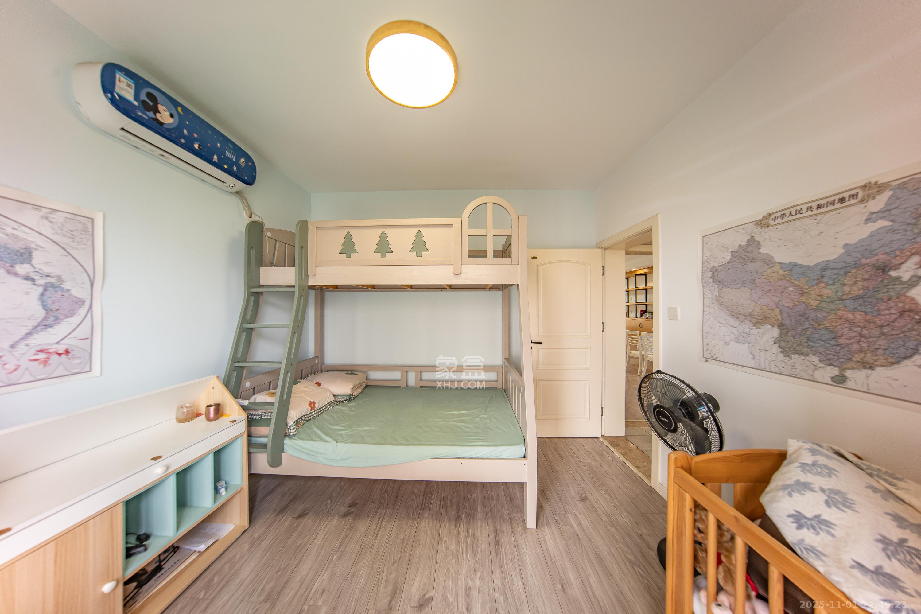 兰亭湾畔  3室2厅2卫    125.0万卧室