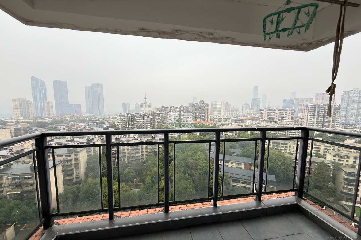 钱隆首府(福晟御园) 3室1厅1卫 3300.0元/月 钱隆首府(福晟御园) 3室1厅1卫 3300.0元/月室内图