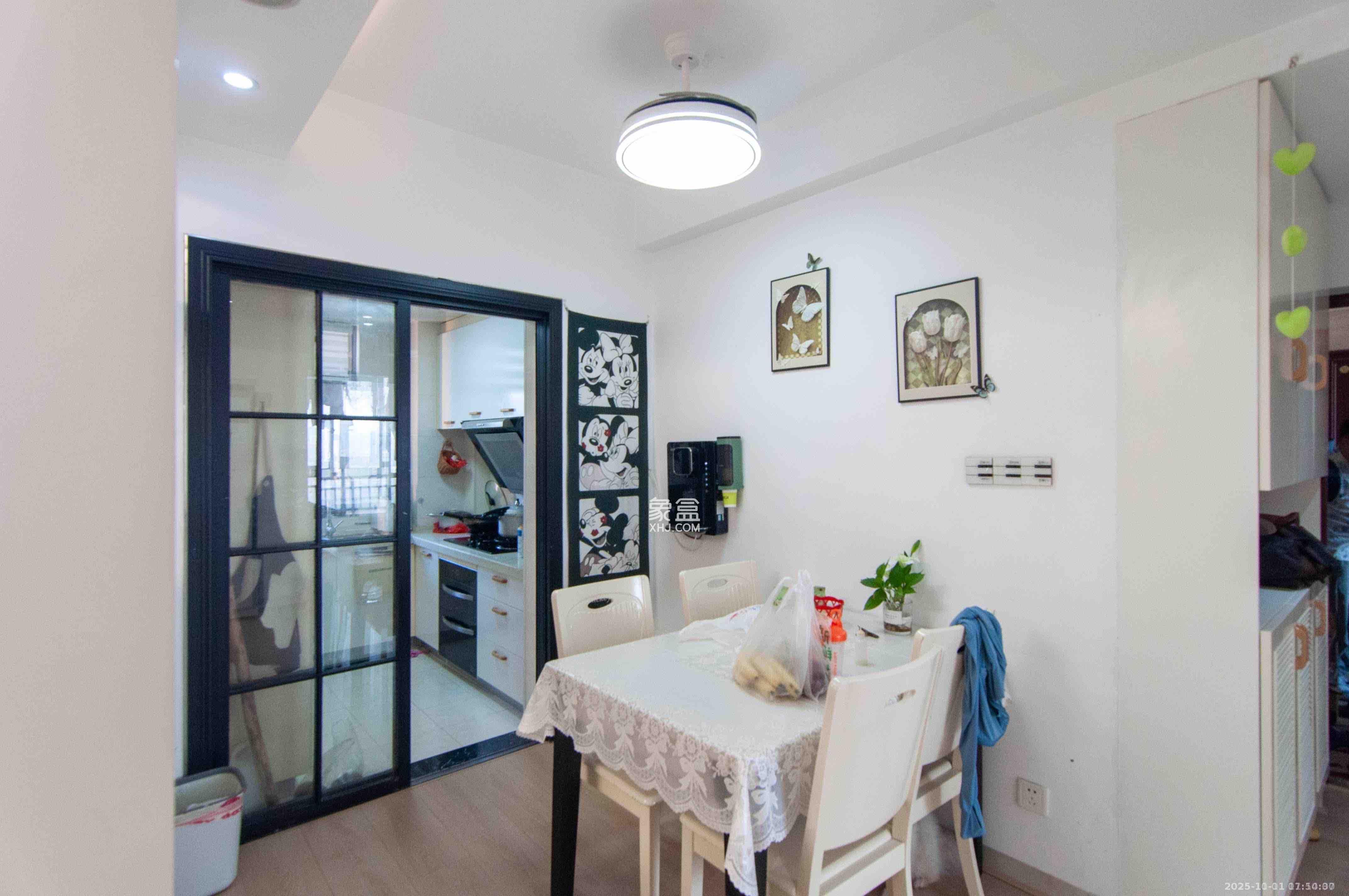 中一九骏（枫桥苑）  4室2厅2卫    4000.0元/月室内图