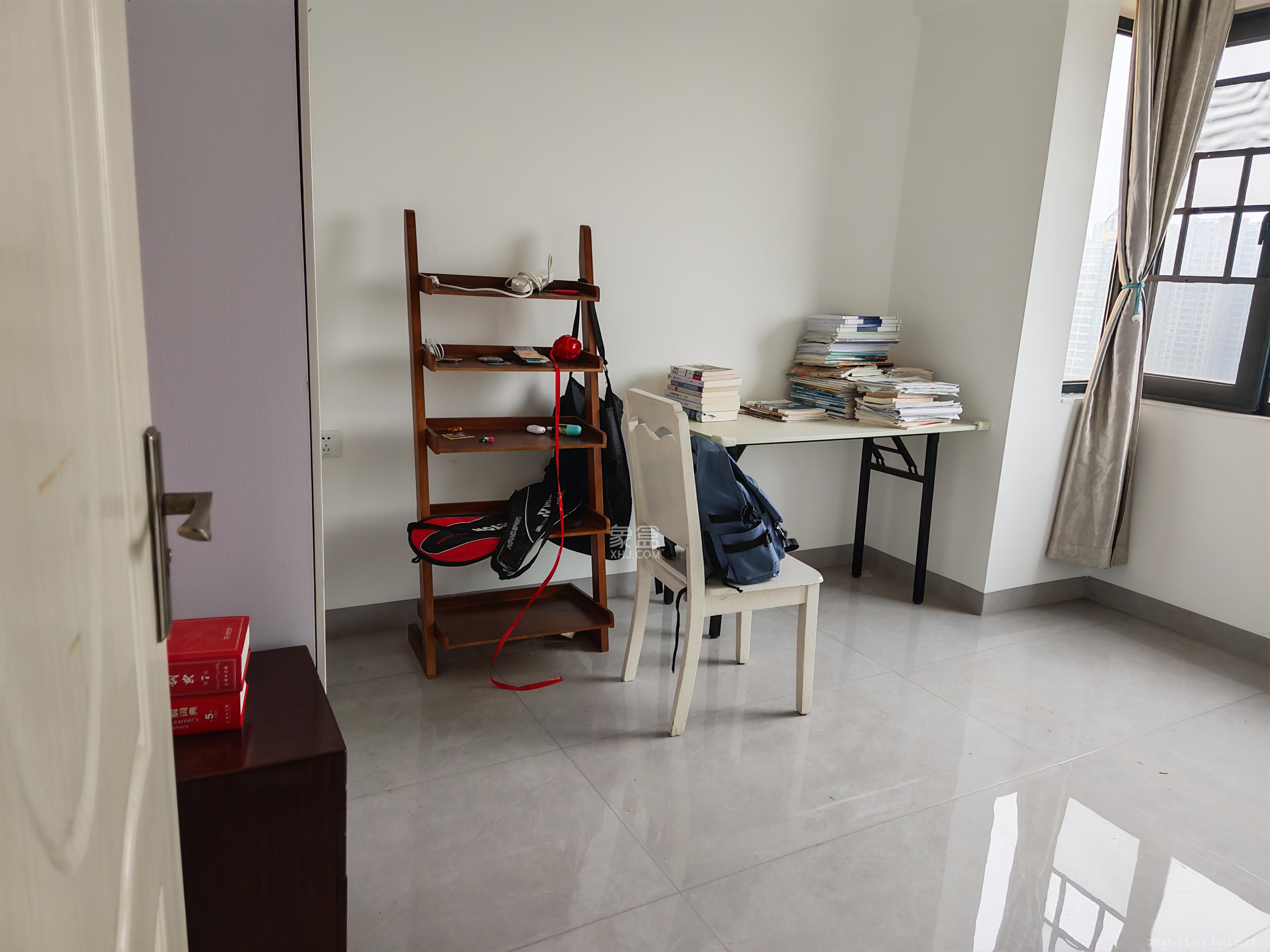 北京御园一二期（国泰嘉园）  4室2厅2卫    3200.0元/月室内图