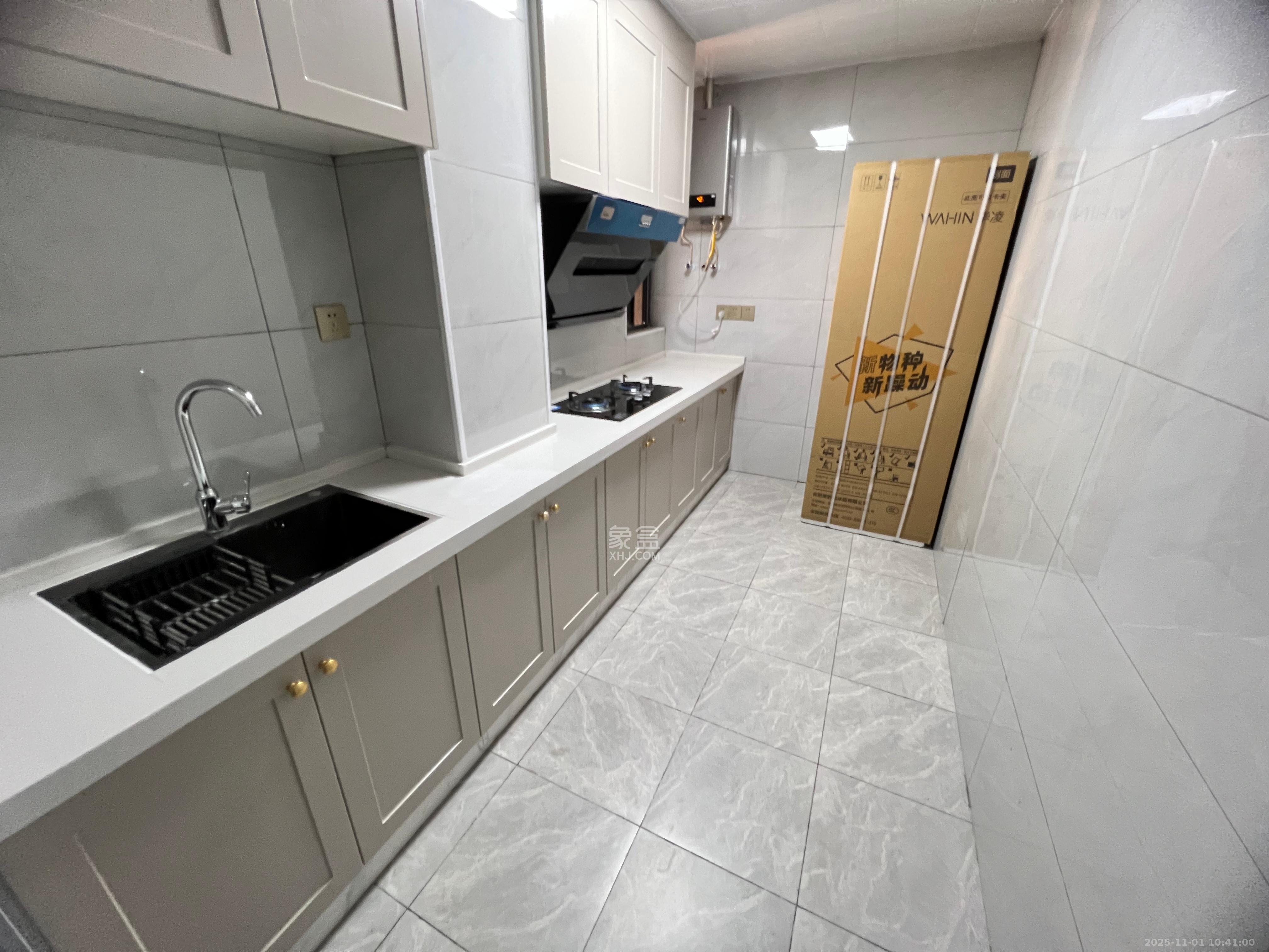 邦盛水岸御园  4室2厅2卫    2800.0元/月室内图