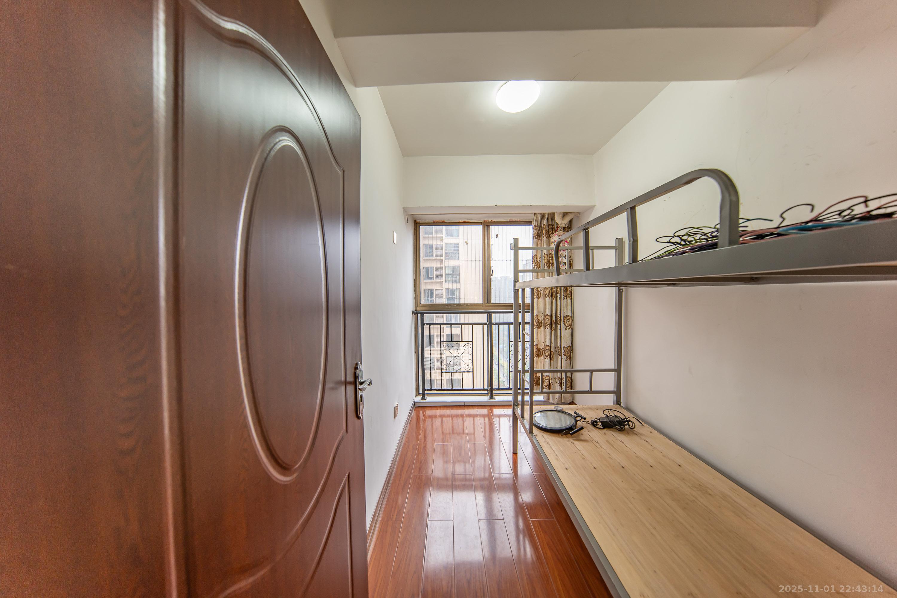 江山帝景哈佛 3室2厅1卫 67.0万 江山帝景哈佛 3室2厅1卫 67.0万卧室