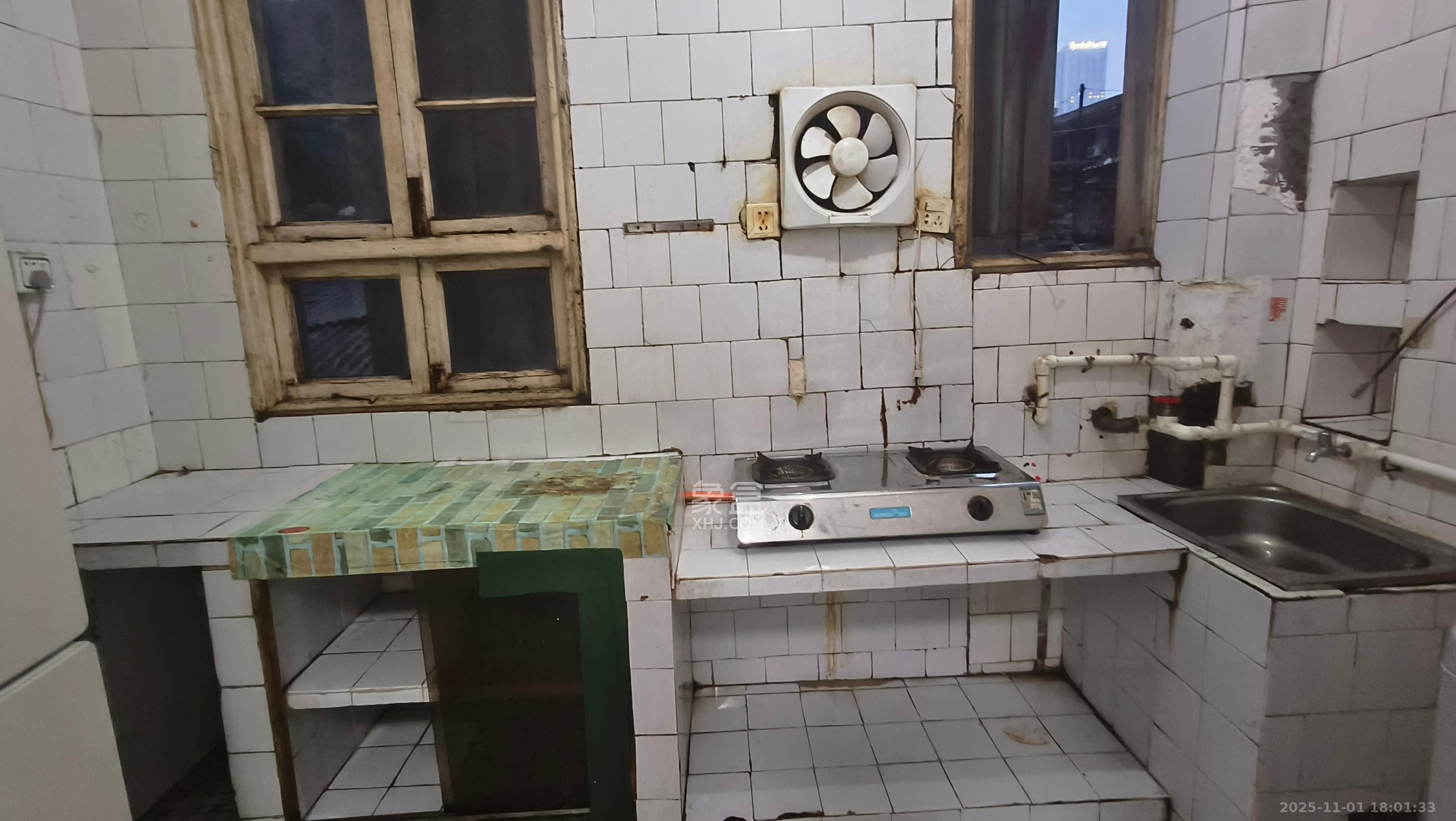 戥子桥散盘  2室1厅1卫    1800.0元/月室内图