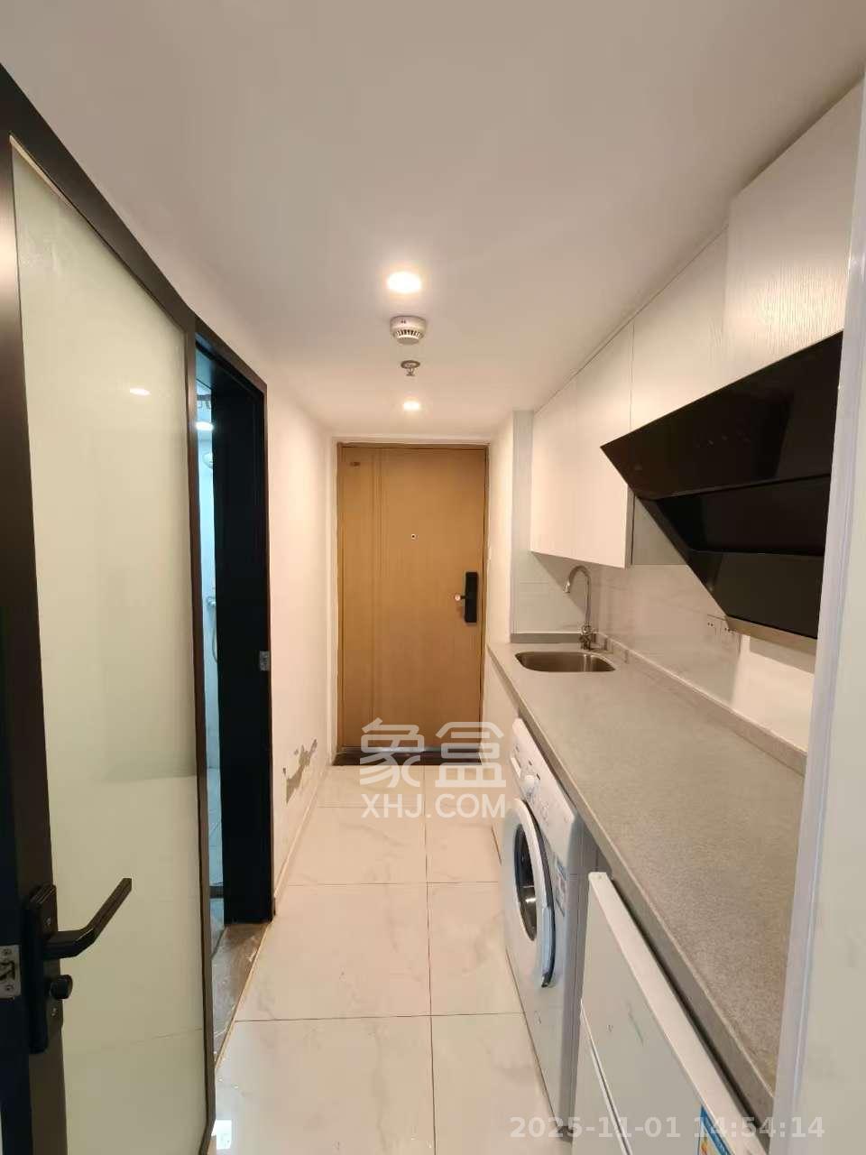 卓越江岸  2室1厅1卫    2000.0元/月室内图