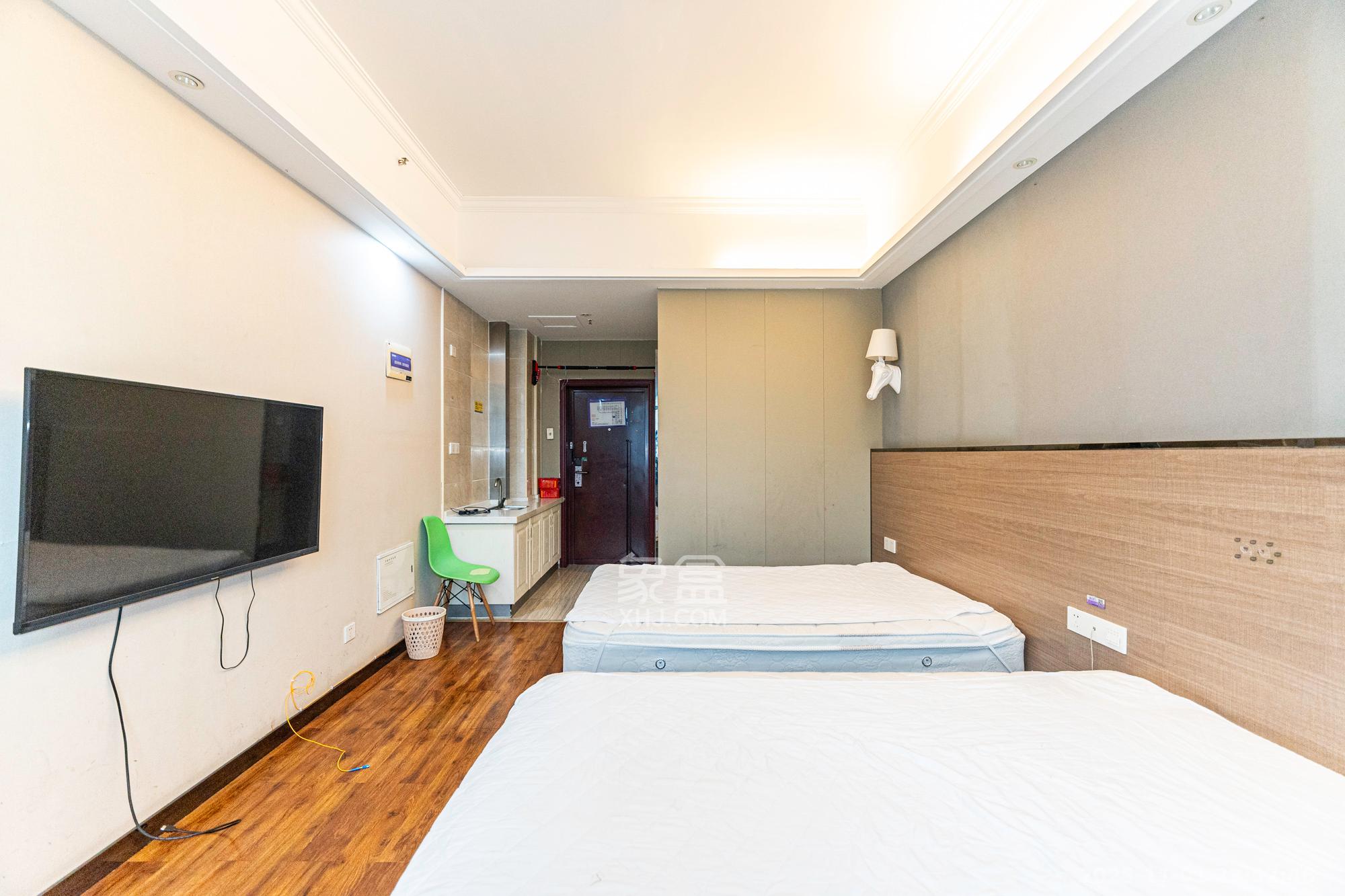 兆坤星悦荟 1室1厅1卫 13.8万 兆坤星悦荟 1室1厅1卫 13.8万客厅