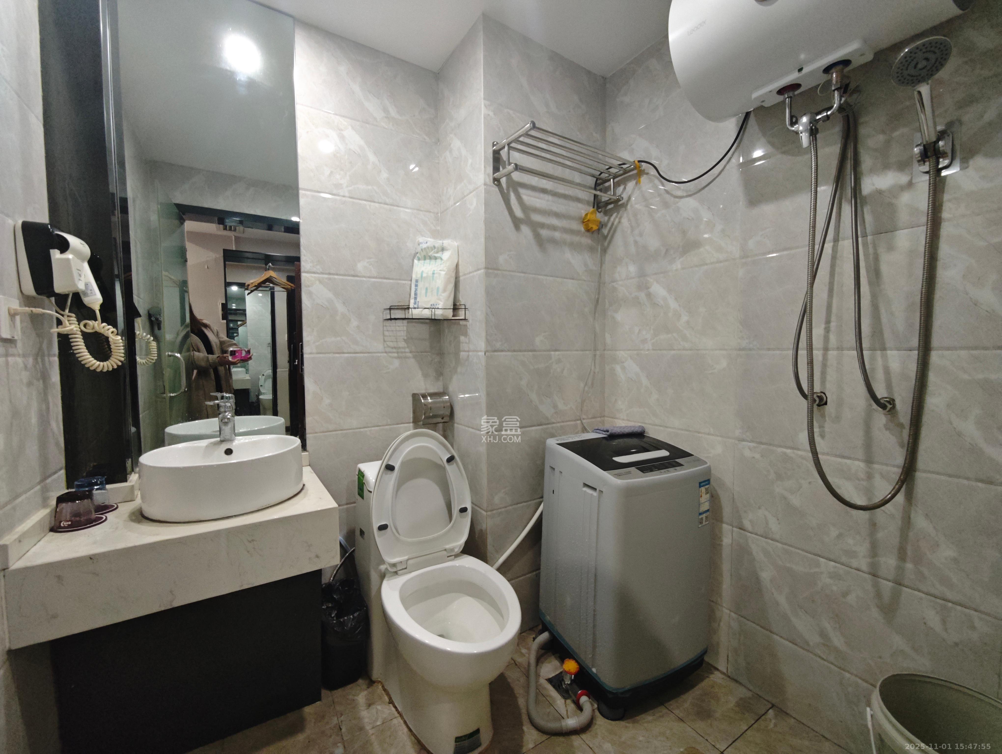 水岸世景 1室1厅1卫 750.0元/月 水岸世景 1室1厅1卫 750.0元/月室内图