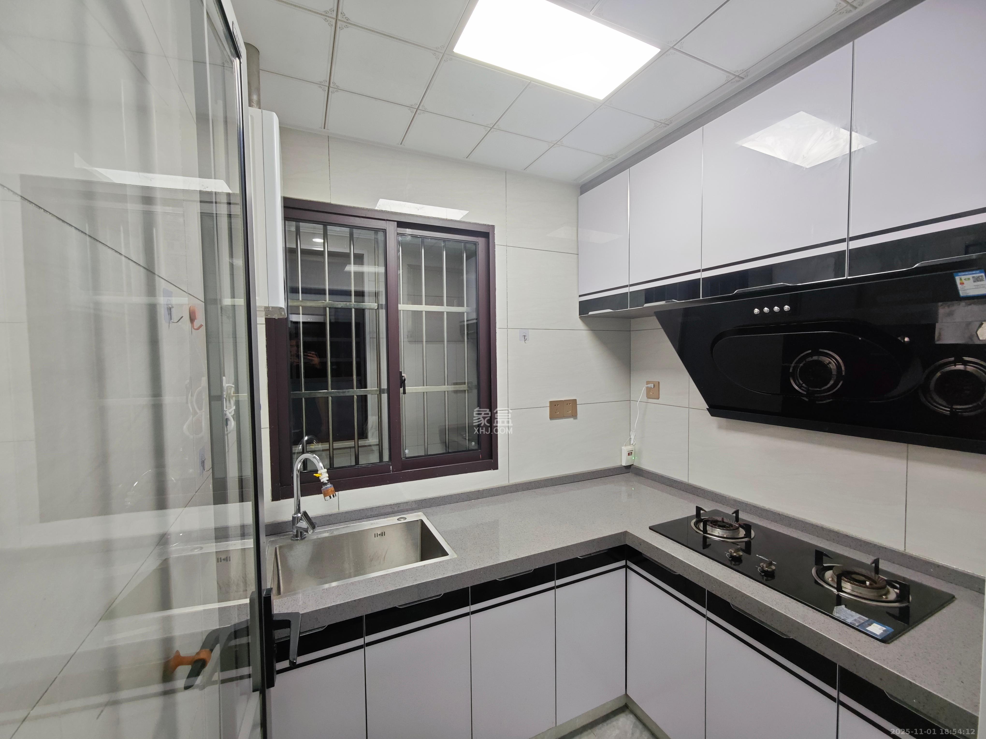 和润园三期  2室2厅1卫    1980.0元/月室内图