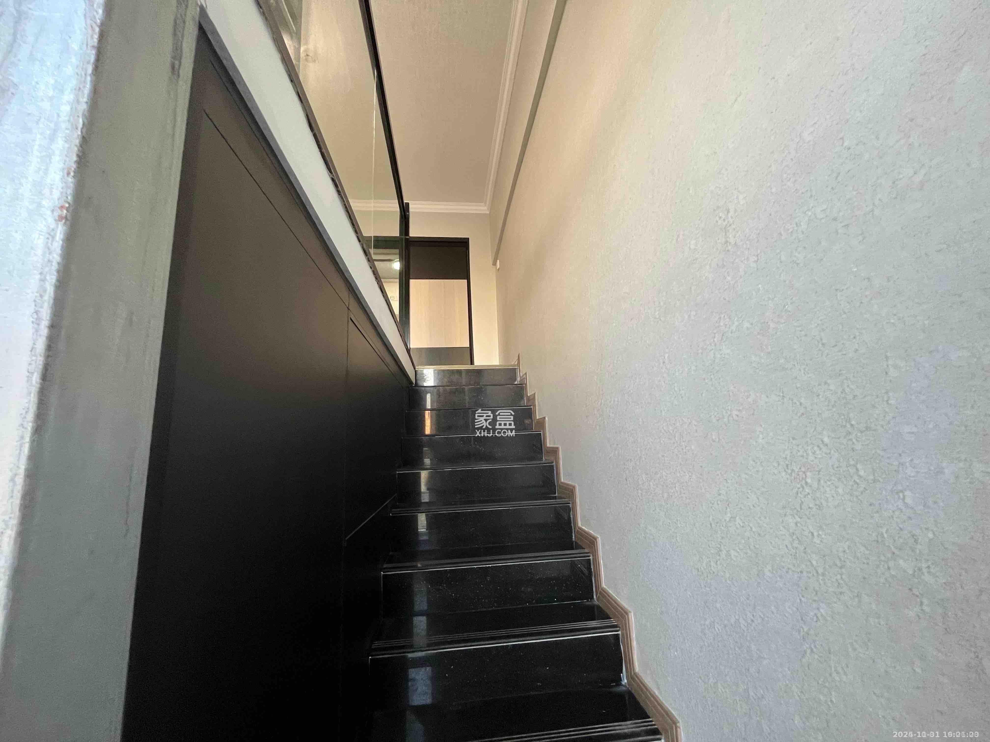 洋湖时代 1室1厅1卫 1900.0元/月 洋湖时代 1室1厅1卫 1900.0元/月室内图