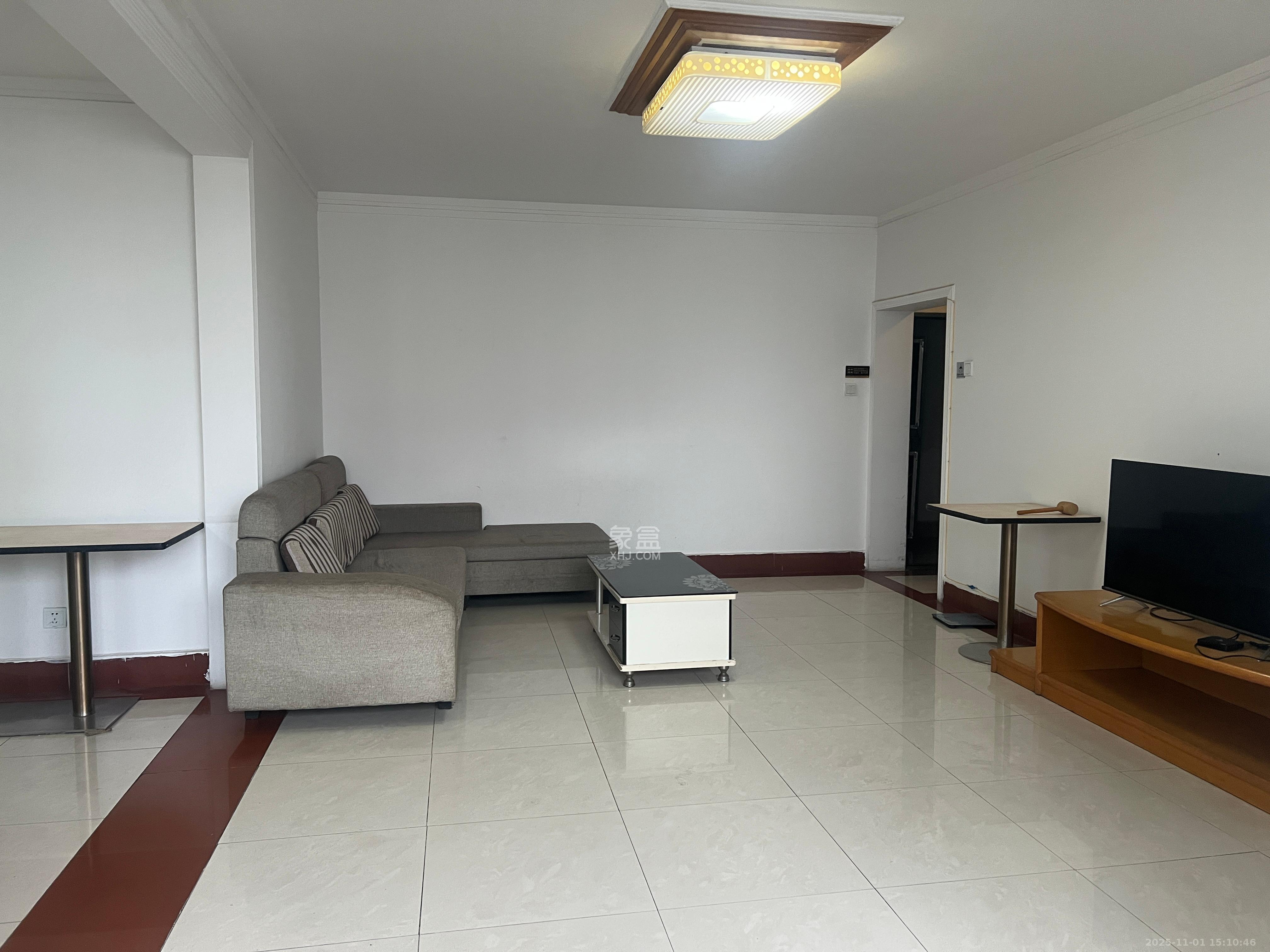 建行芙蓉支行宿舍 3室2厅2卫 3000.0元/月 建行芙蓉支行宿舍 3室2厅2卫 3000.0元/月室内图