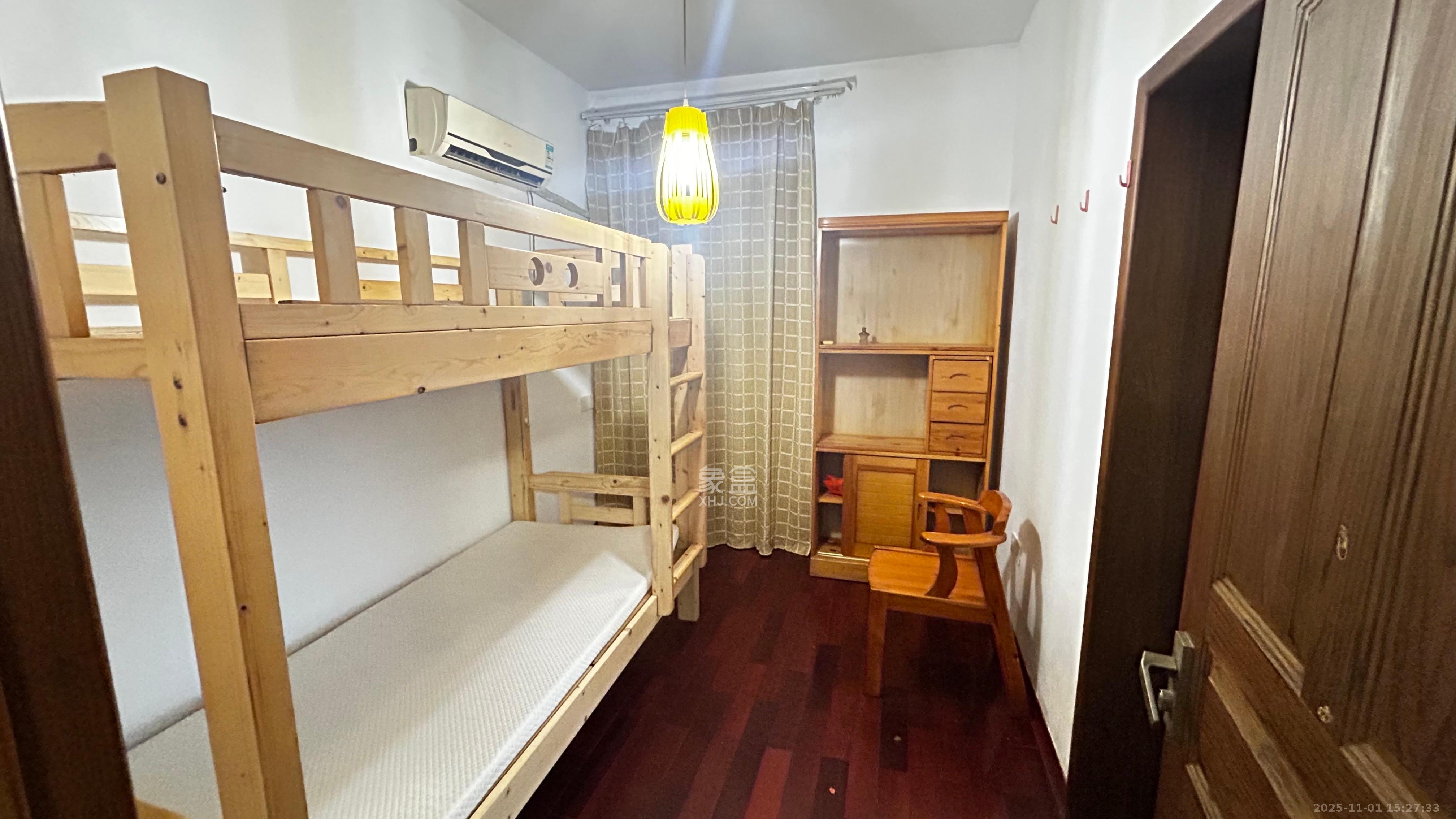 石岭小区A区  2室1厅1卫    1600.0元/月室内图