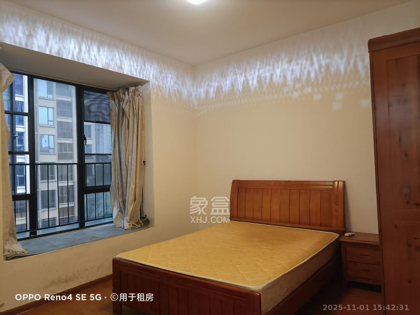 长房白沙湾  3室2厅1卫    2500.0元/月室内图