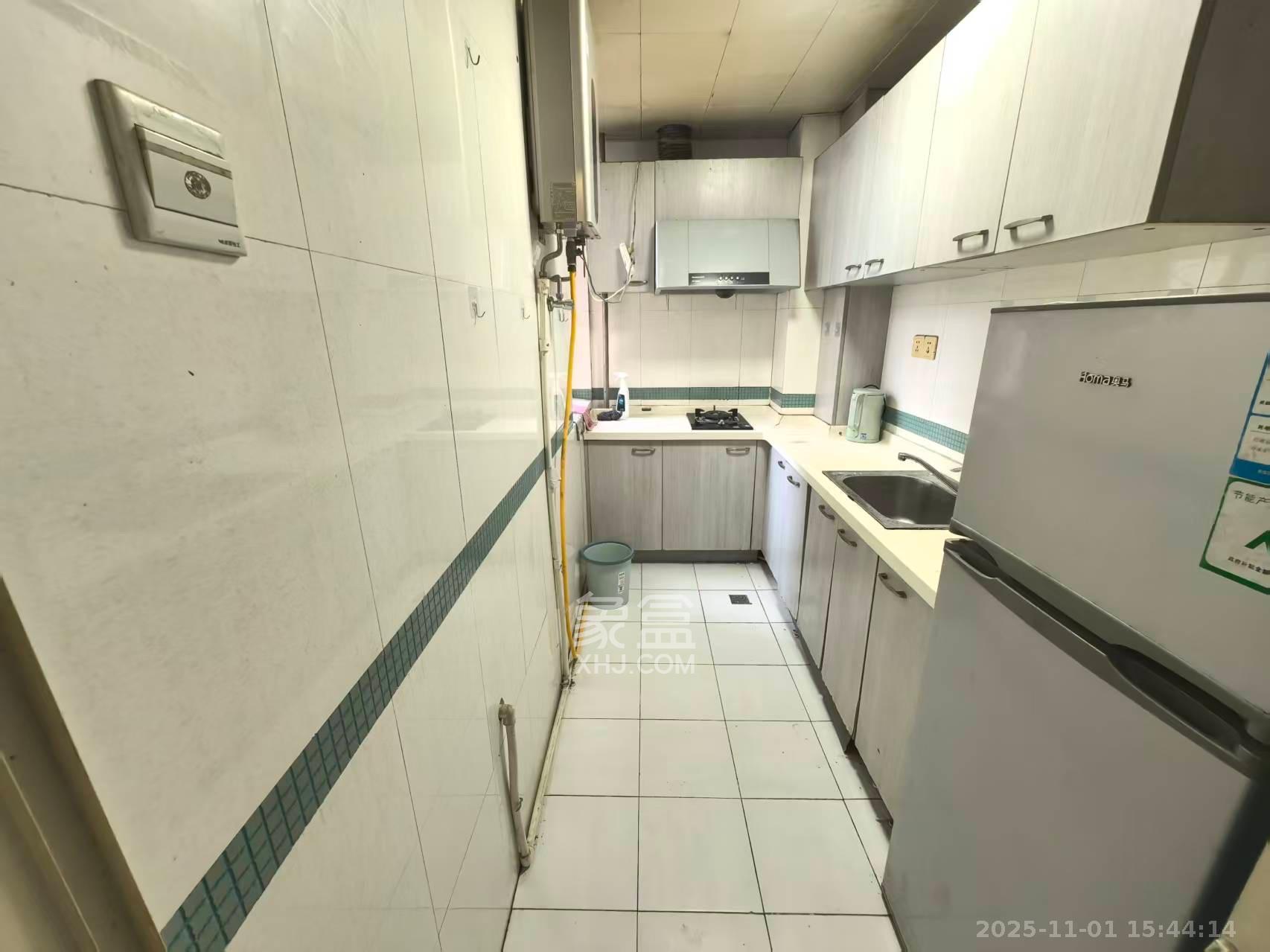 书香名邸 1室1厅1卫 1800.0元/月 书香名邸 1室1厅1卫 1800.0元/月室内图