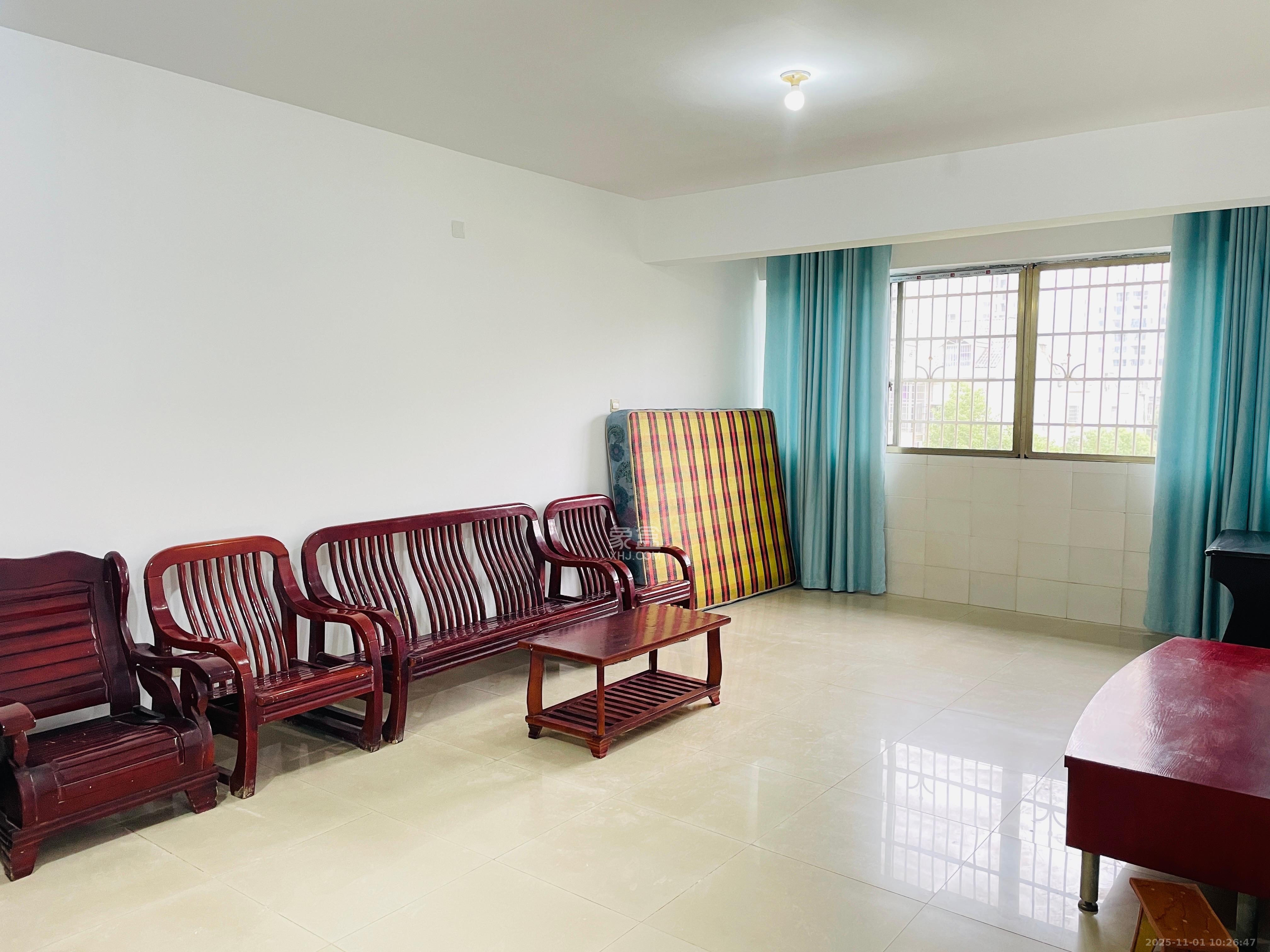 金石蓉园 2室2厅1卫 1600.0元/月 金石蓉园 2室2厅1卫 1600.0元/月室内图