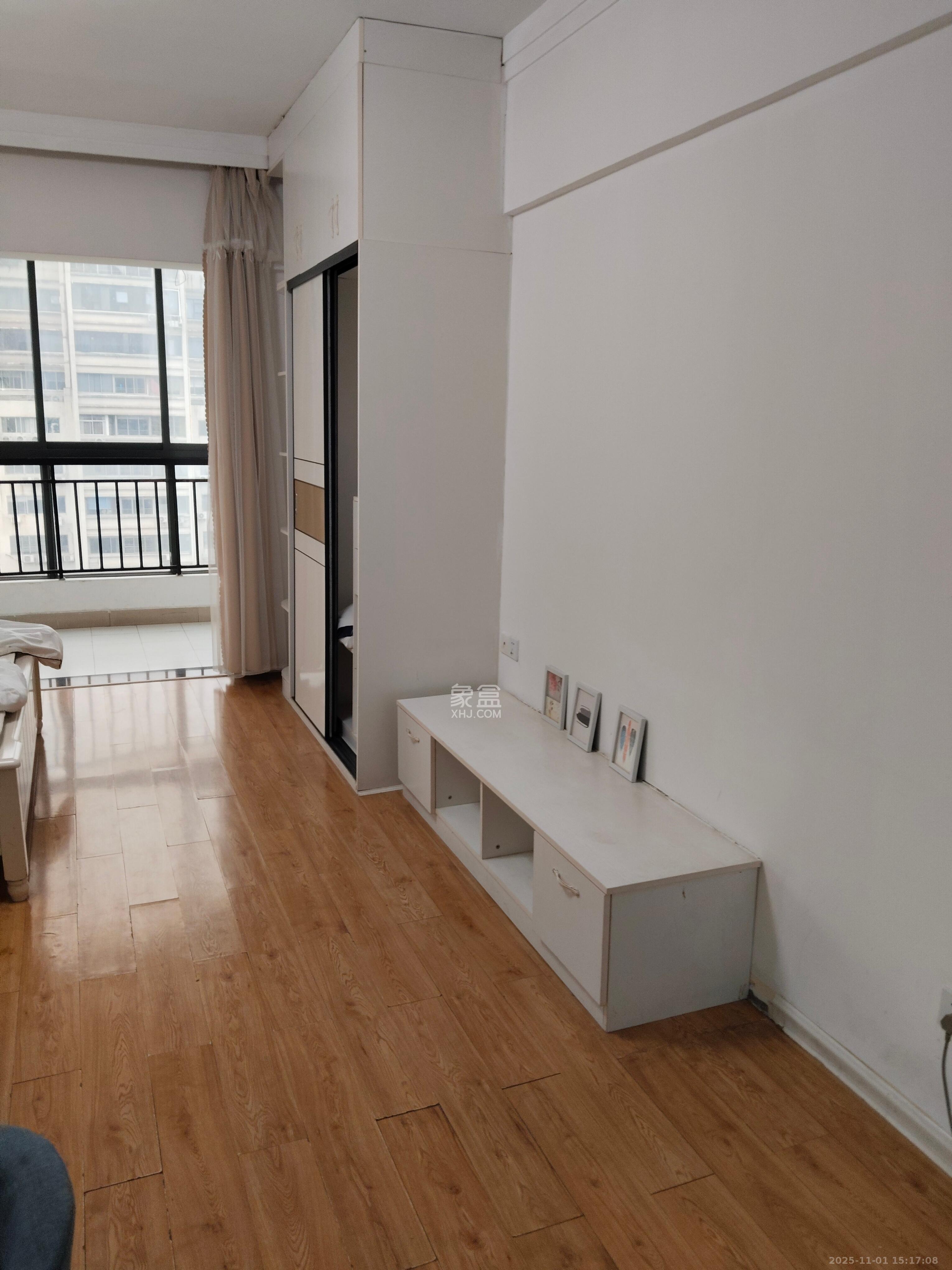 七彩丽都 1室1厅1卫 1900.0元/月 七彩丽都 1室1厅1卫 1900.0元/月室内图