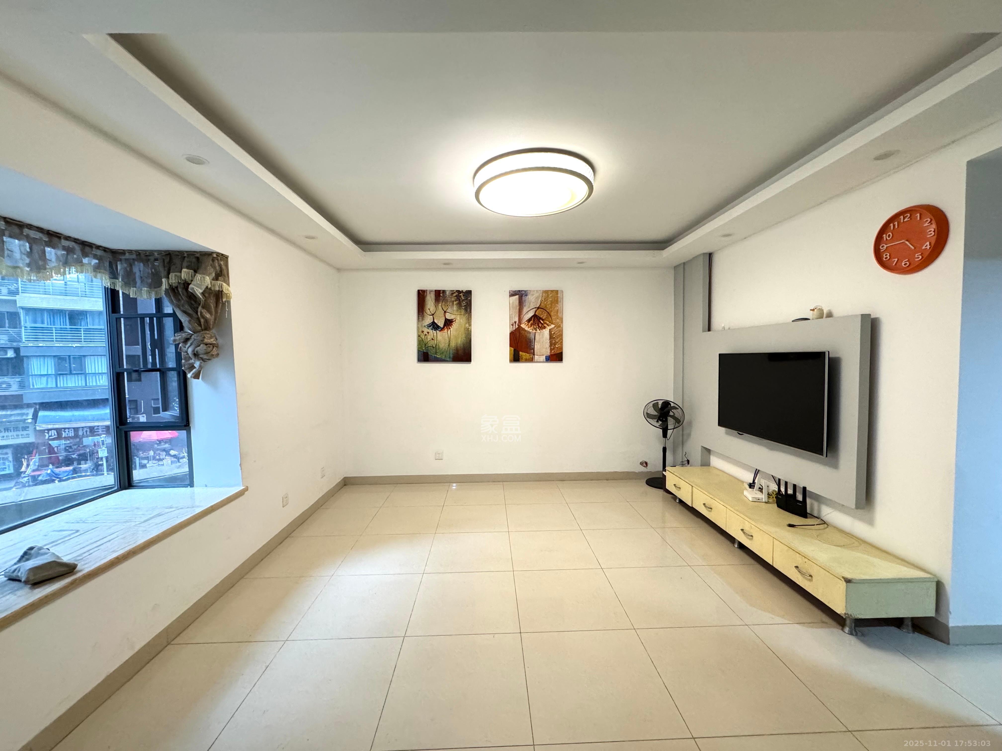 滨江君悦香邸  3室2厅2卫    2800.0元/月室内图