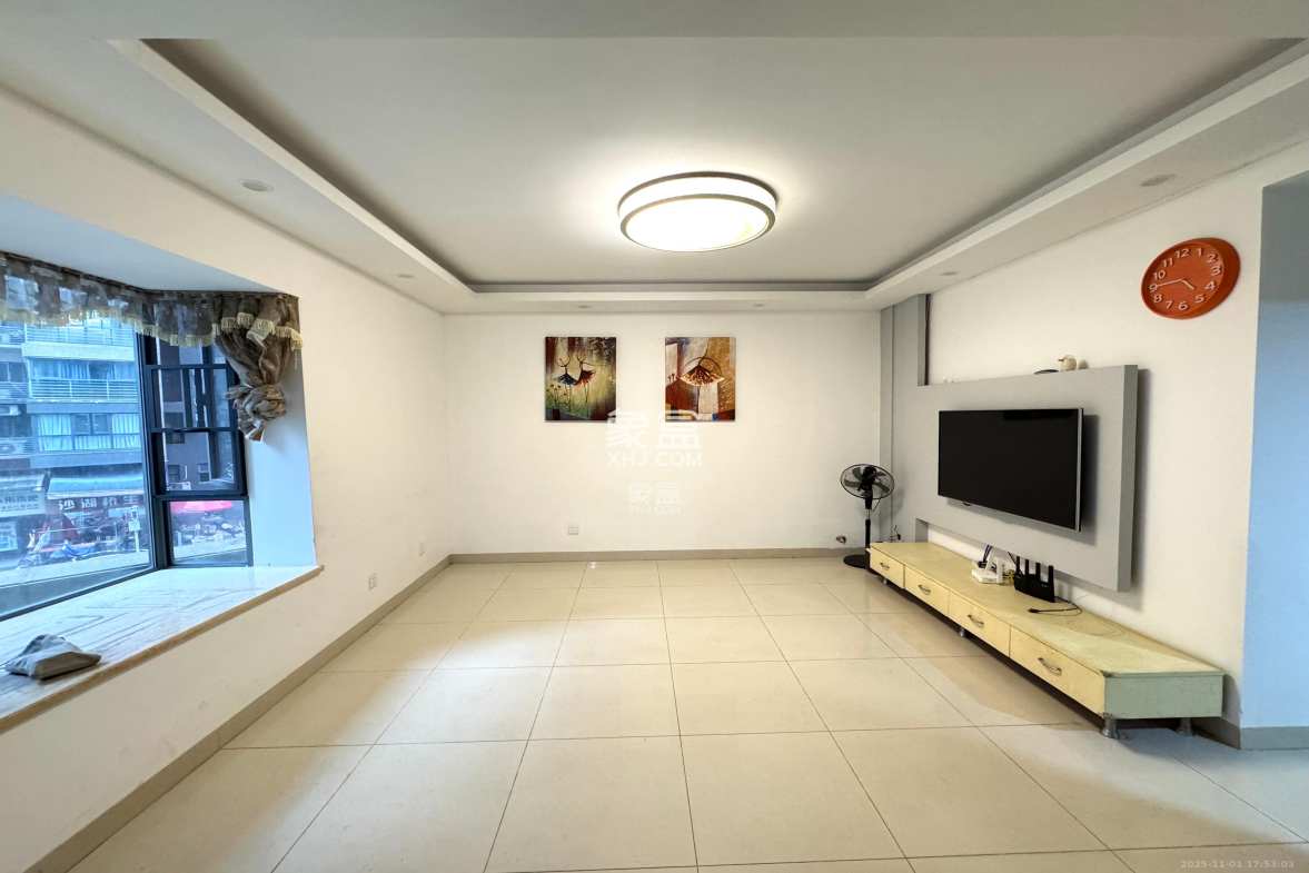 滨江君悦香邸 3室2厅2卫 2800.0元/月 滨江君悦香邸 3室2厅2卫 2800.0元/月室内图