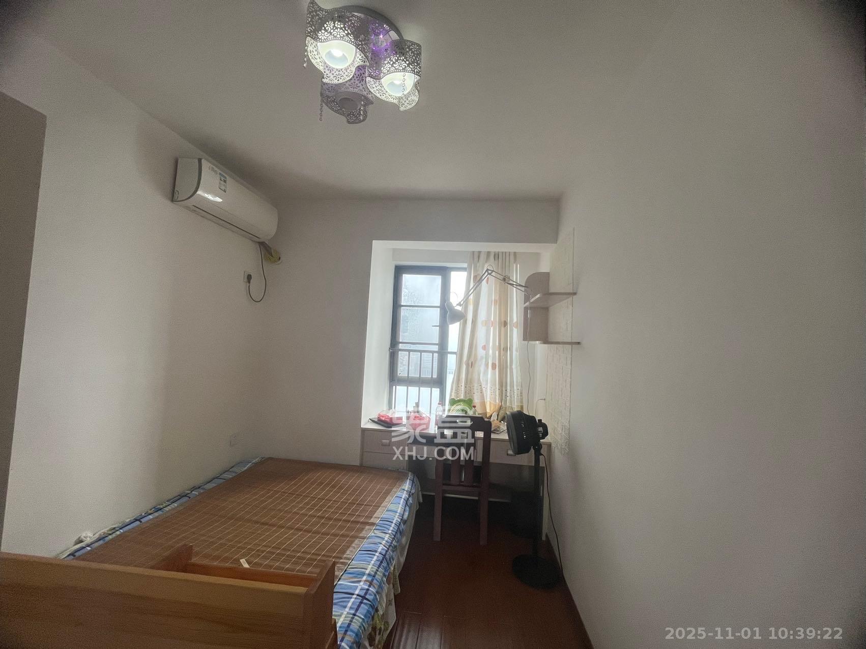 荣盛花语馨苑  3室1厅1卫    2500.0元/月室内图