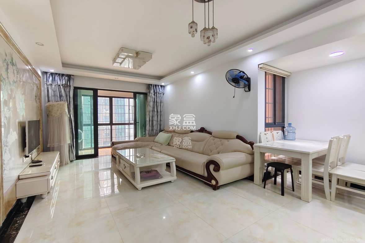 海伦春天 1室1厅1卫 2100.0元/月 海伦春天 1室1厅1卫 2100.0元/月室内图