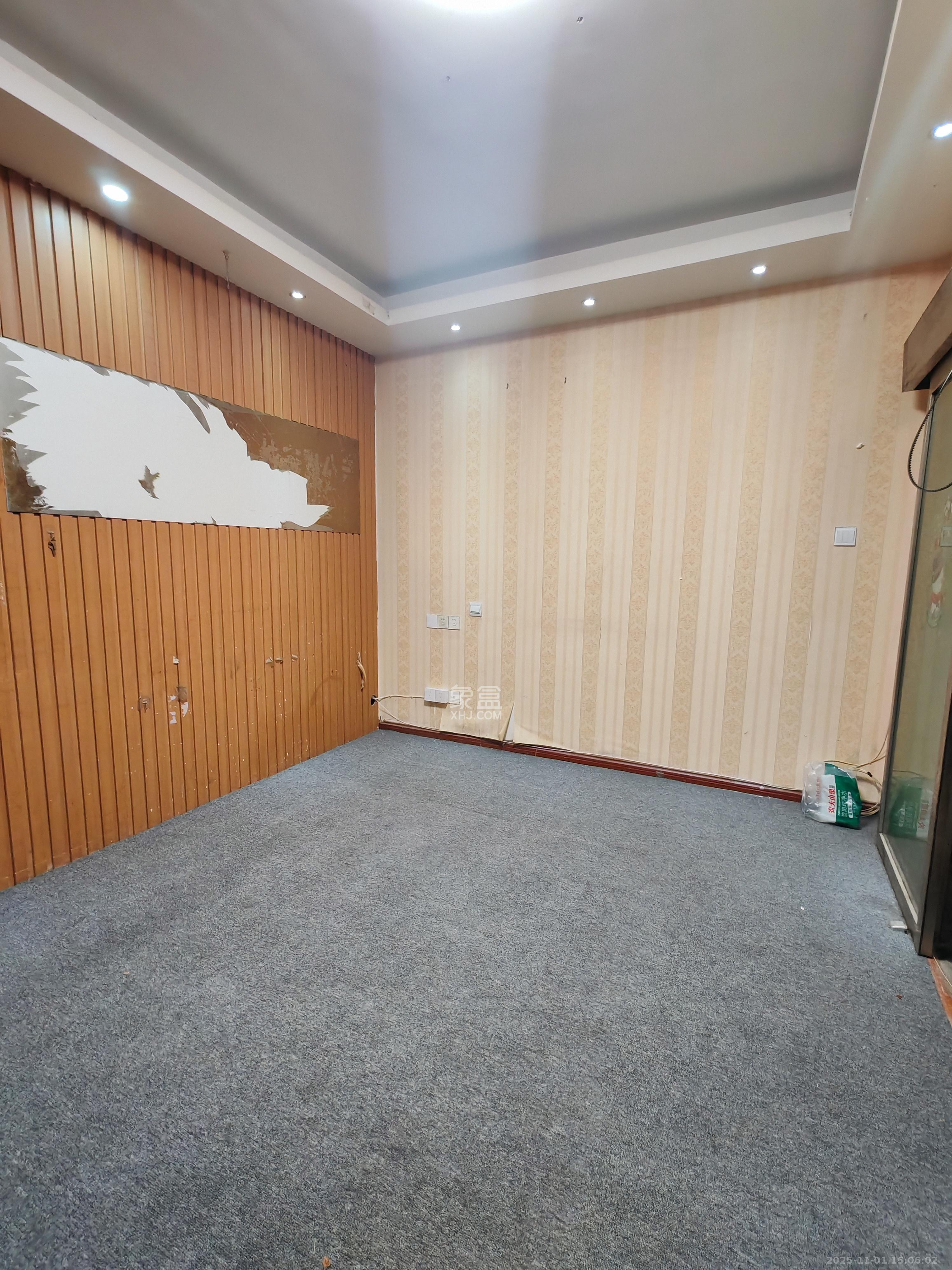 和庄  3室1厅1卫    2000.0元/月 和庄  3室1厅1卫    2000.0元/月室内图