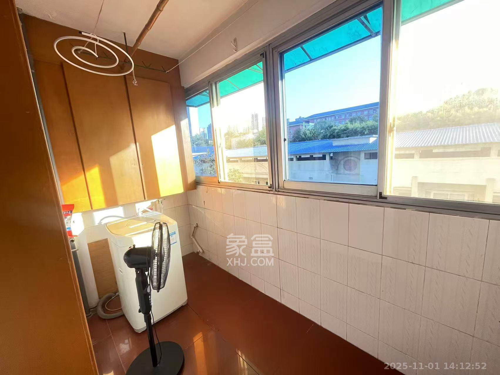 咸嘉花园 1室1厅1卫 1450.0元/月 咸嘉花园 1室1厅1卫 1450.0元/月室内图