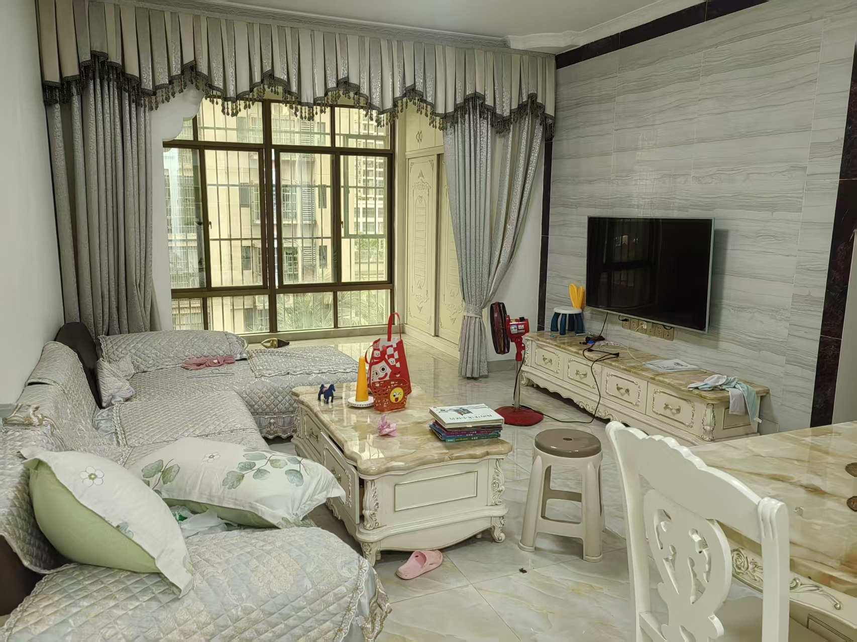 惠丰.碧水江畔  2室2厅1卫    1900.0元/月