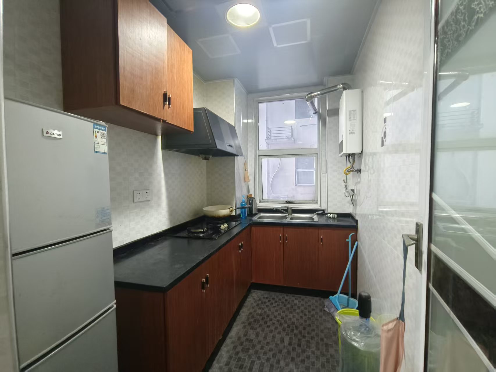 鸿泰国际  1室1厅1卫    21.8万 鸿泰国际  1室1厅1卫    21.8万室内图