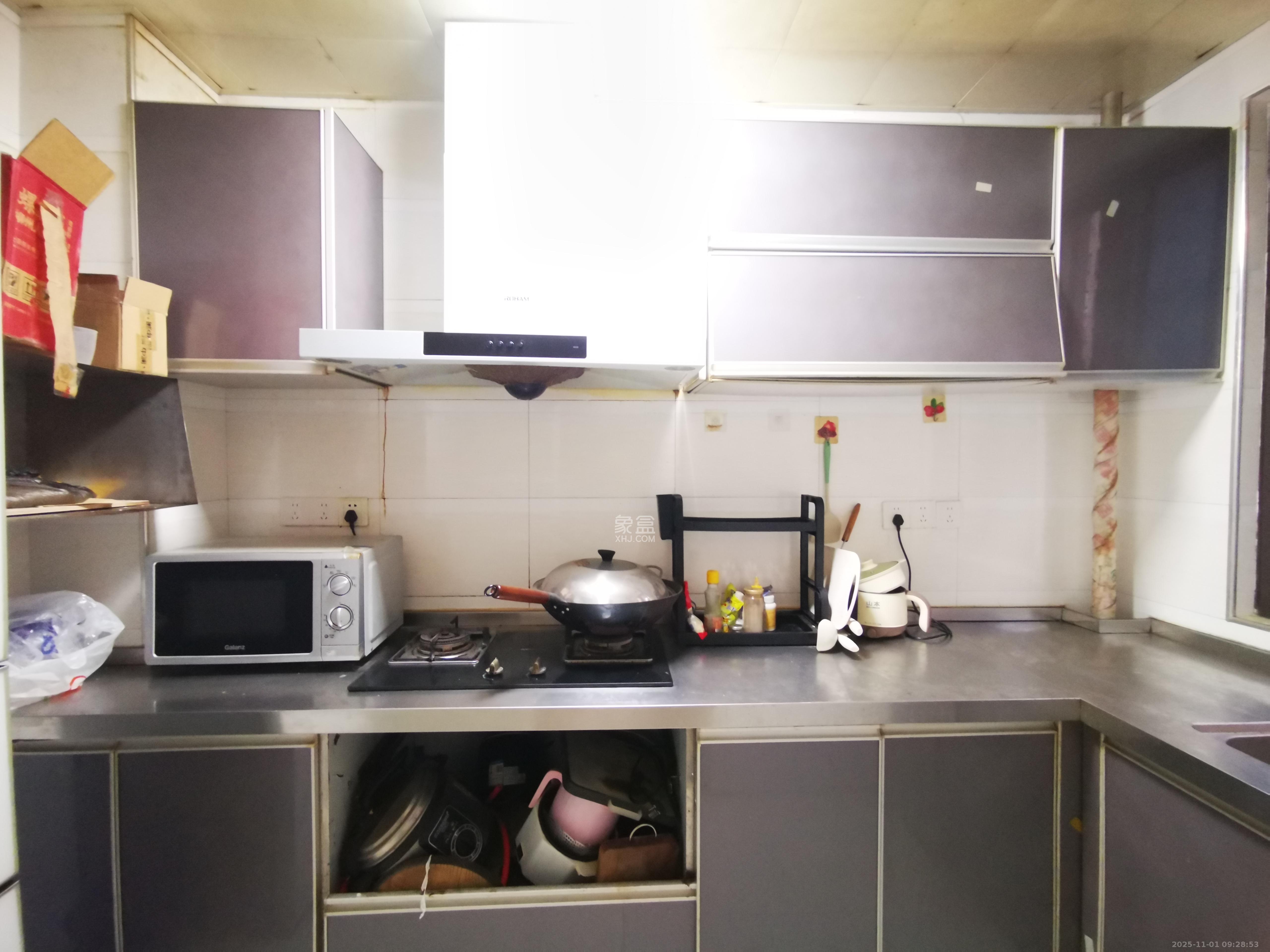 保利麓谷林语E区  3室2厅1卫    2500.0元/月室内图