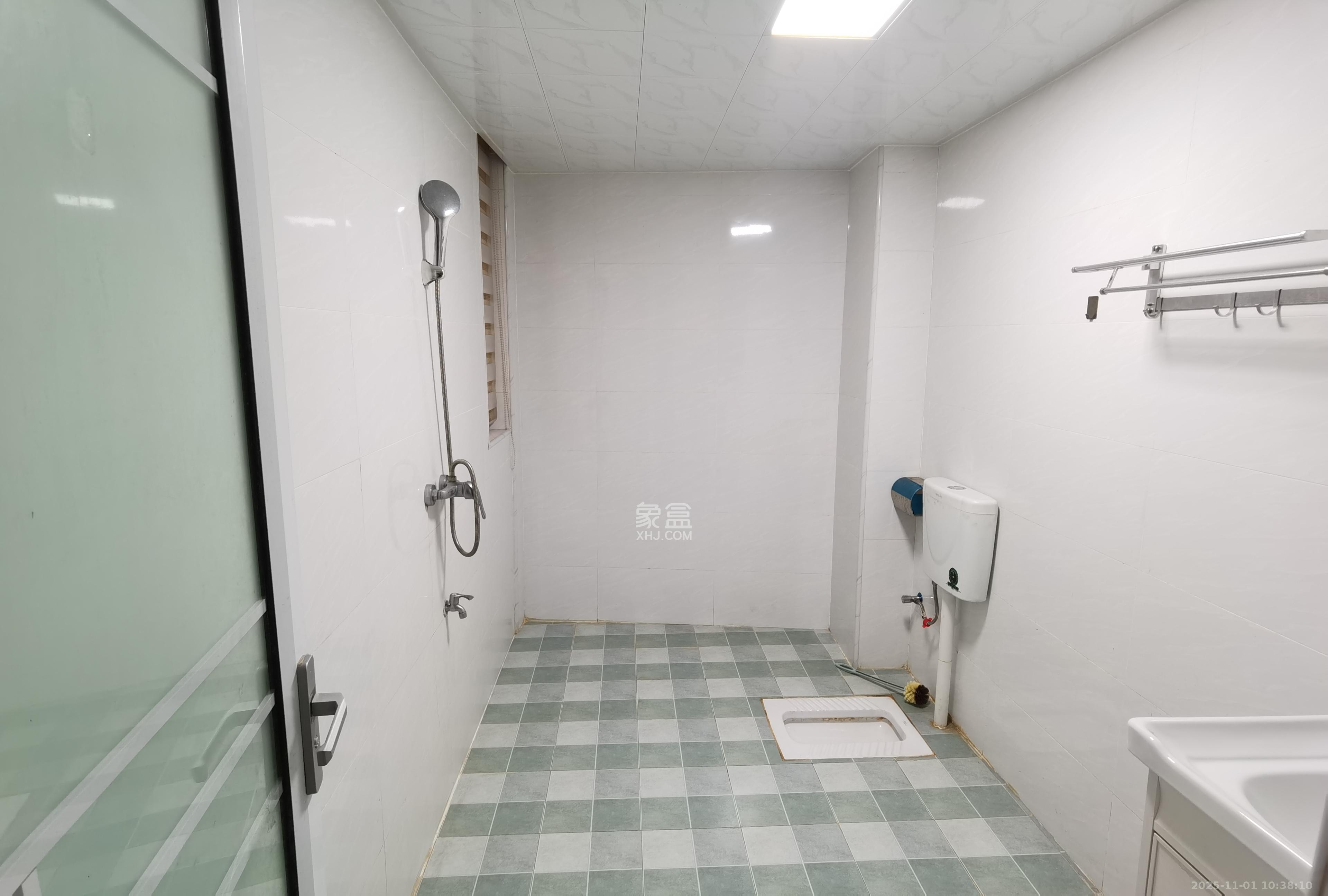 邦盛水岸御园  4室2厅2卫    2600.0元/月室内图