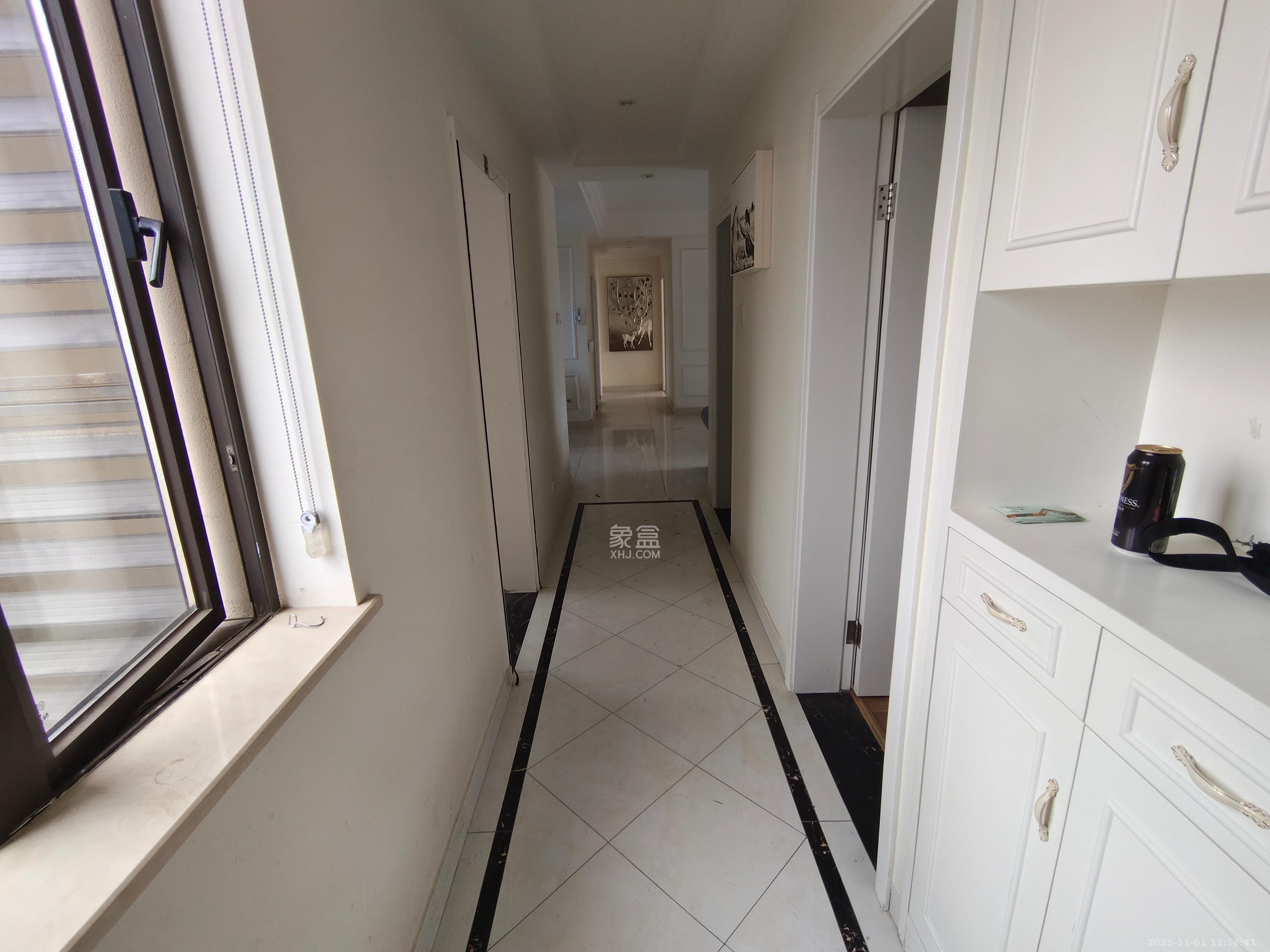 和泓梅溪四季  5室2厅2卫    3200.0元/月