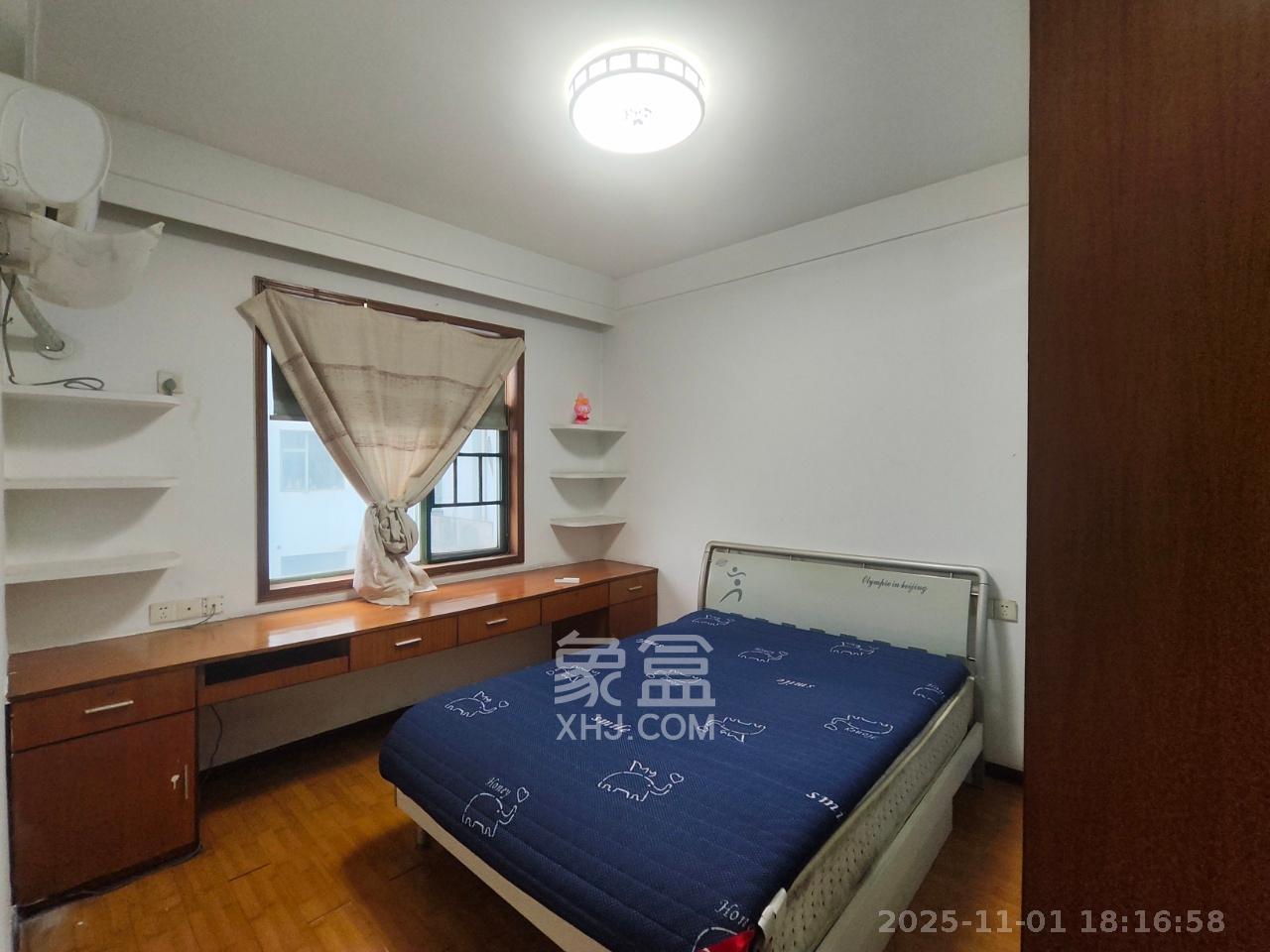 锦绣华天  3室2厅2卫    2700.0元/月室内图