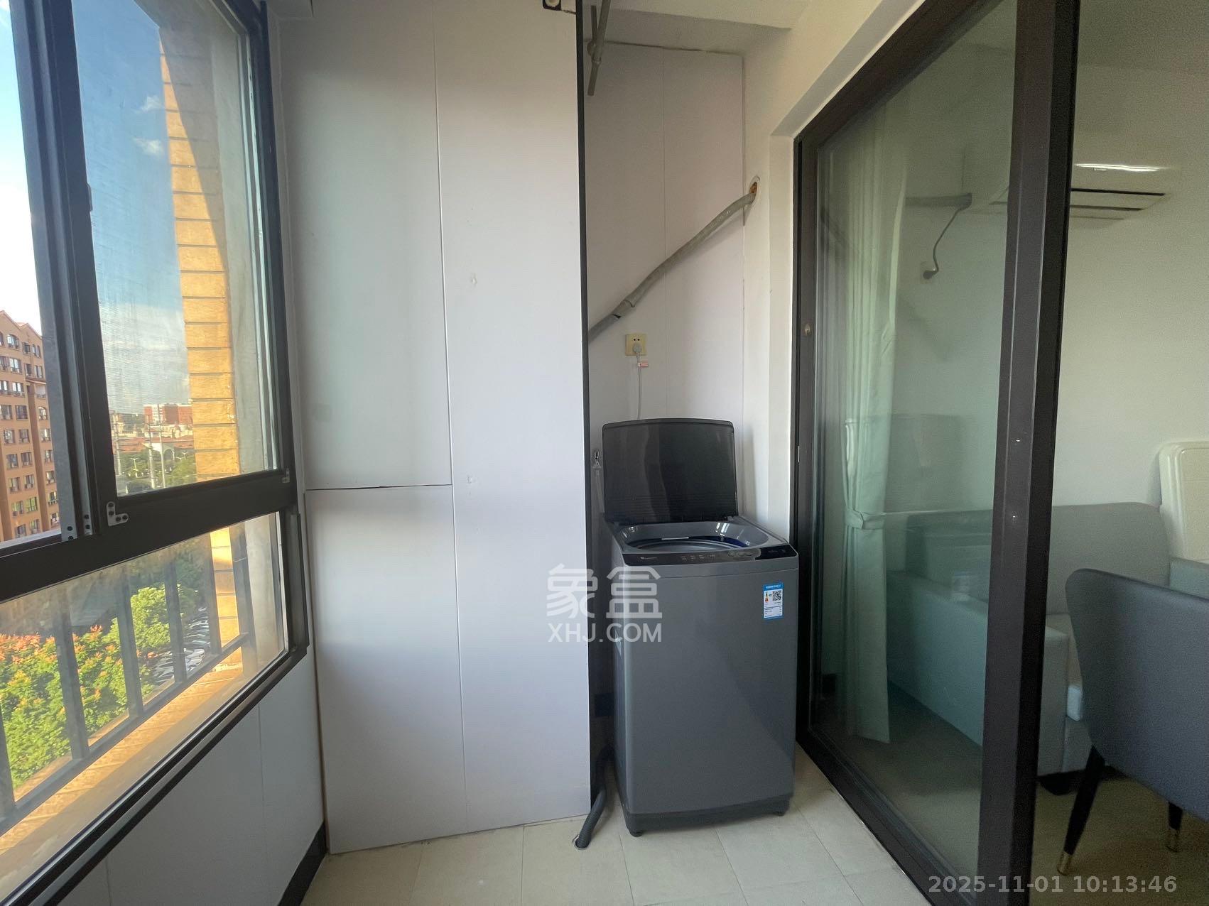 中信凯旋蓝岸（中信新城三期）  1室1厅1卫    1100.0元/月室内图