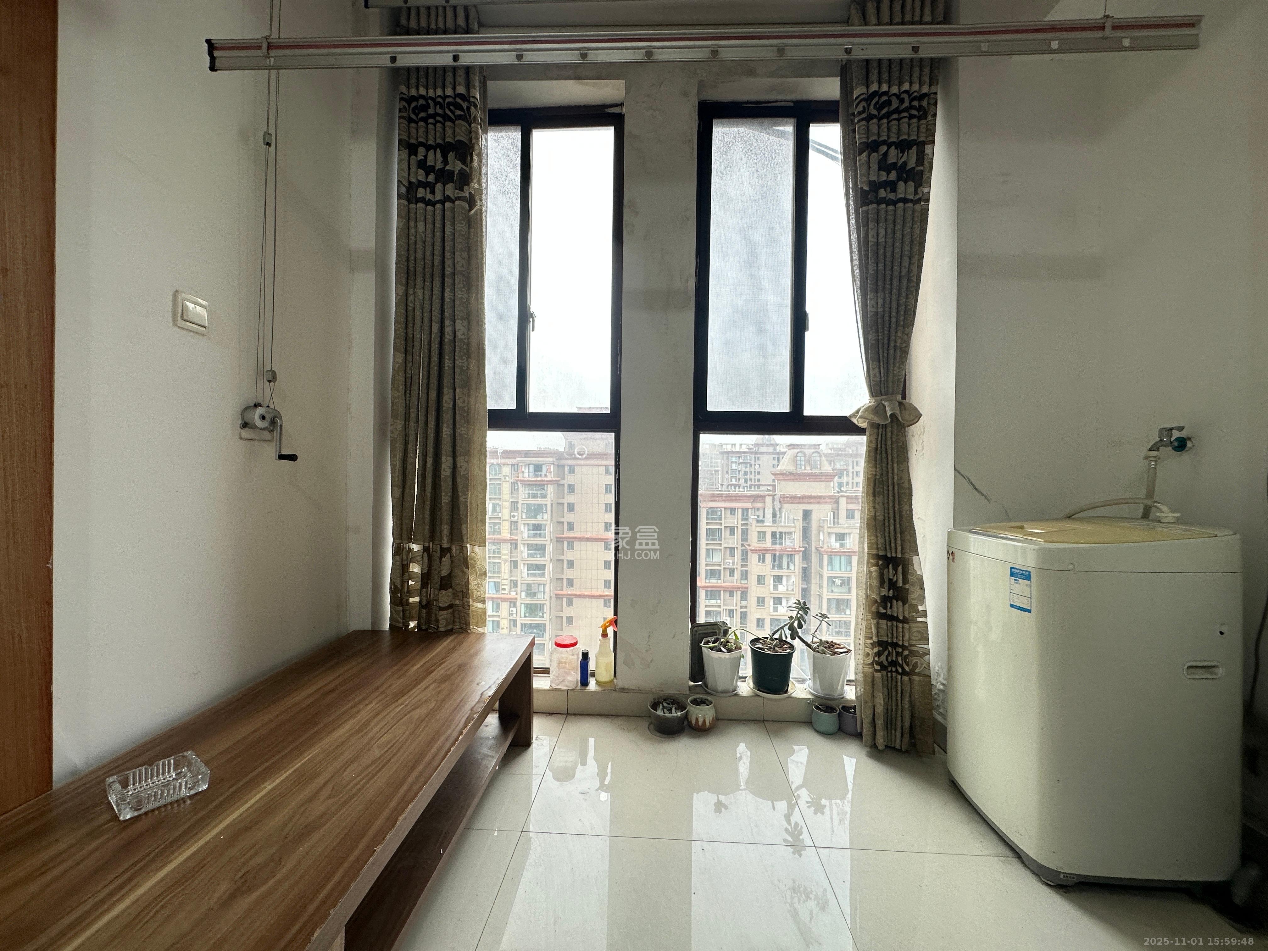 爱琴海岸  2室2厅1卫    1400.0元/月室内图