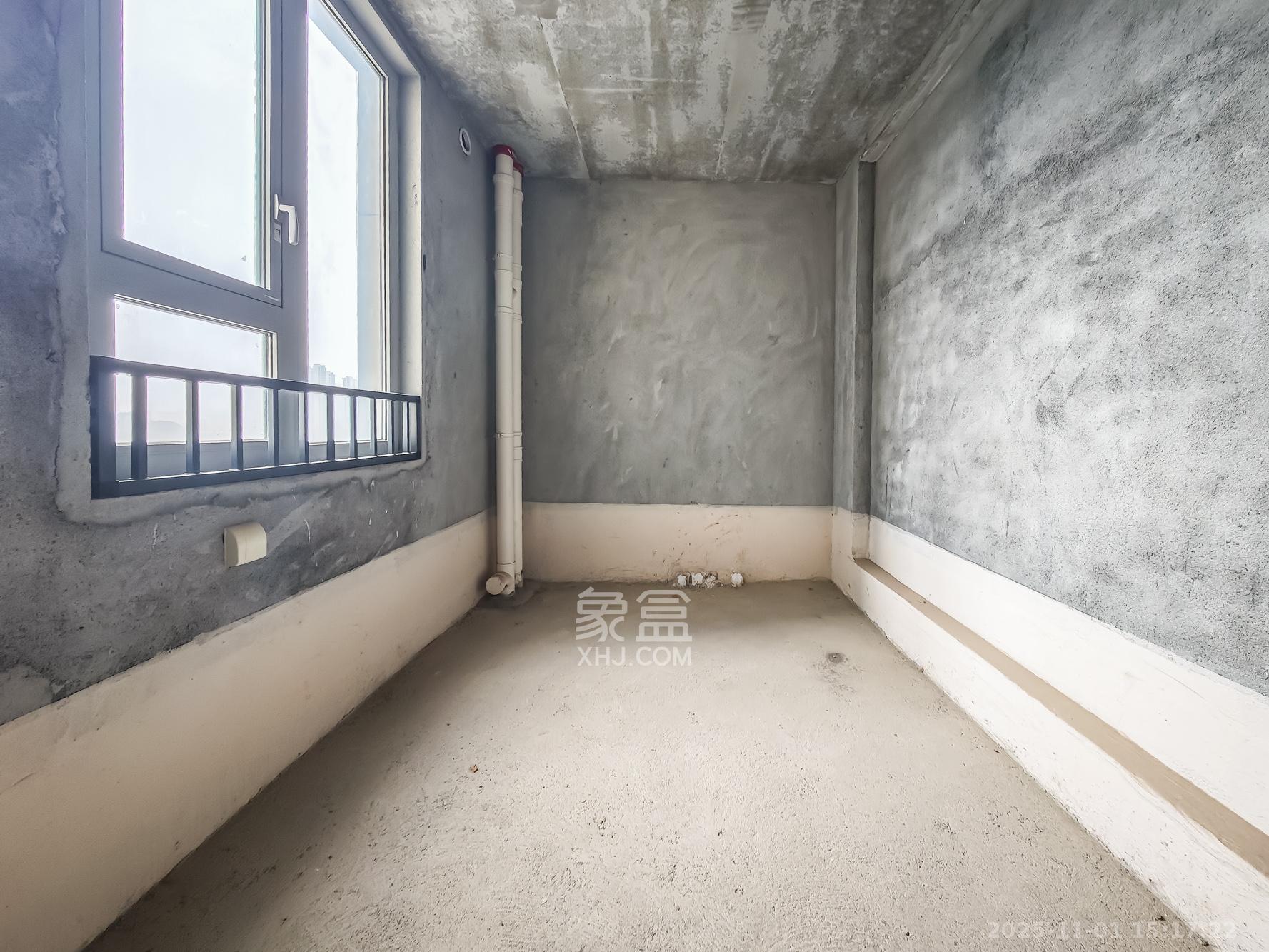 湘江壹号一二三期（创远湘江壹号）  5室2厅4卫    258.0万卫生间