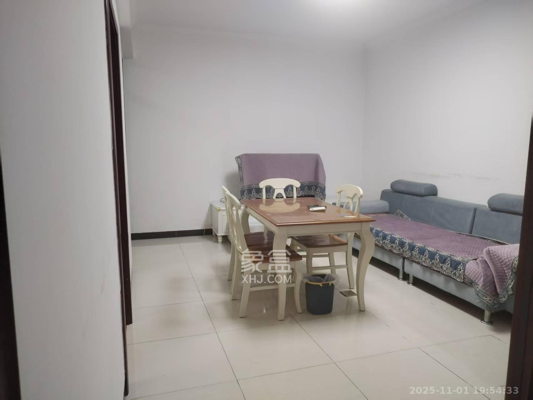 阳光锦城  2室1厅1卫    2000.0元/月 阳光锦城  2室1厅1卫    2000.0元/月室内图