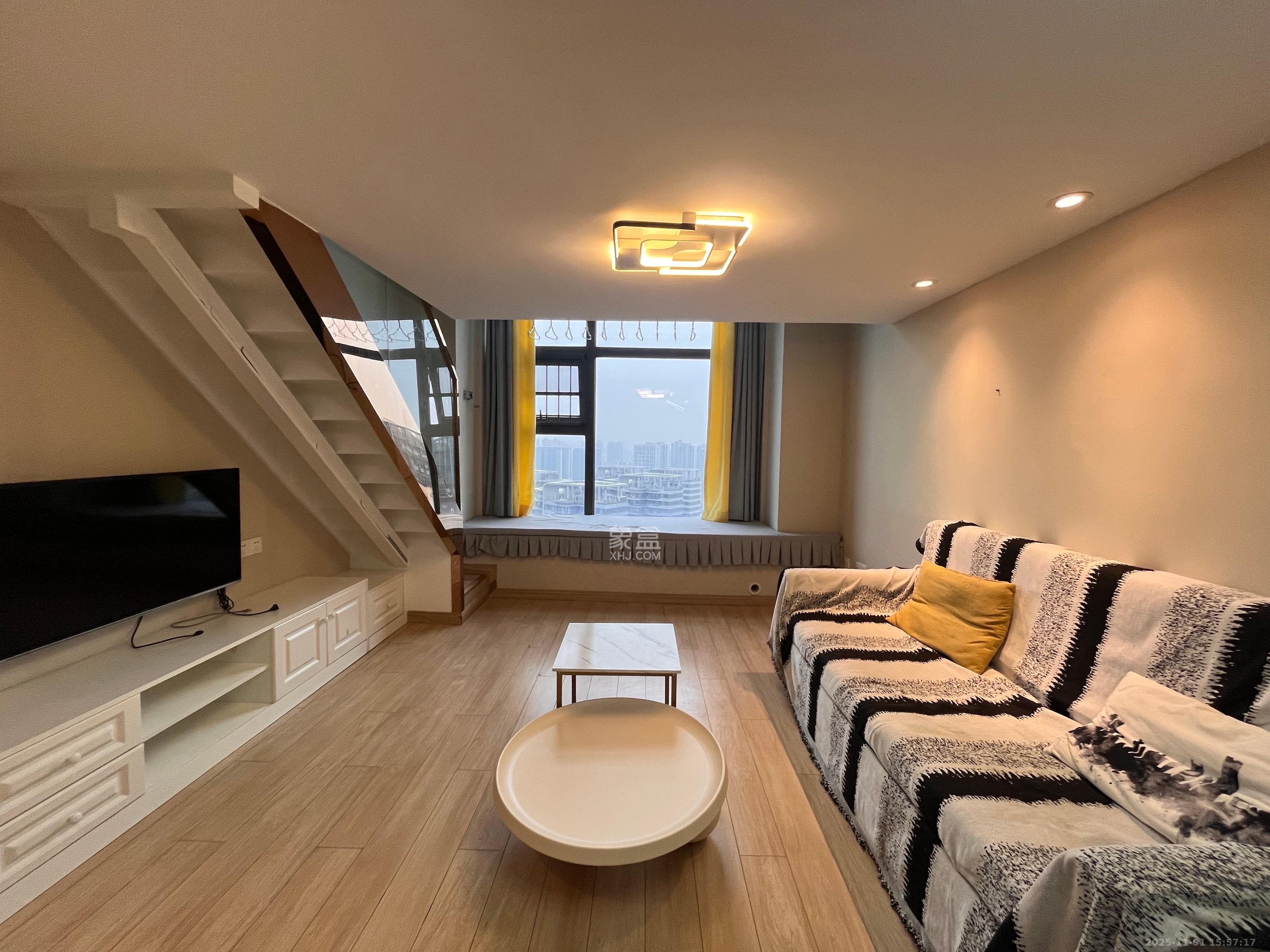 远洋外滩壹号 2室1厅1卫 2200.0元/月 远洋外滩壹号 2室1厅1卫 2200.0元/月室内图