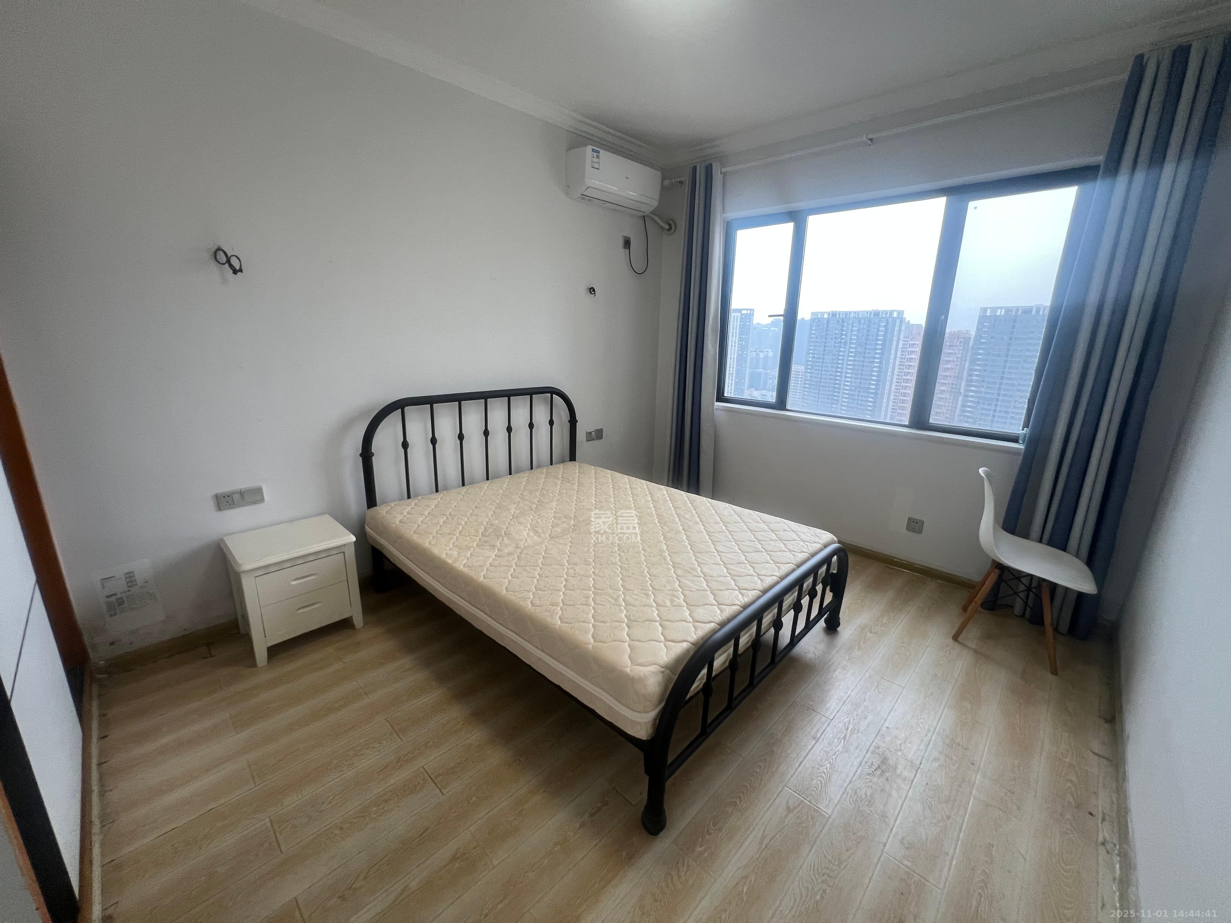 丽水熙园 3室2厅2卫 2600.0元/月 丽水熙园 3室2厅2卫 2600.0元/月室内图