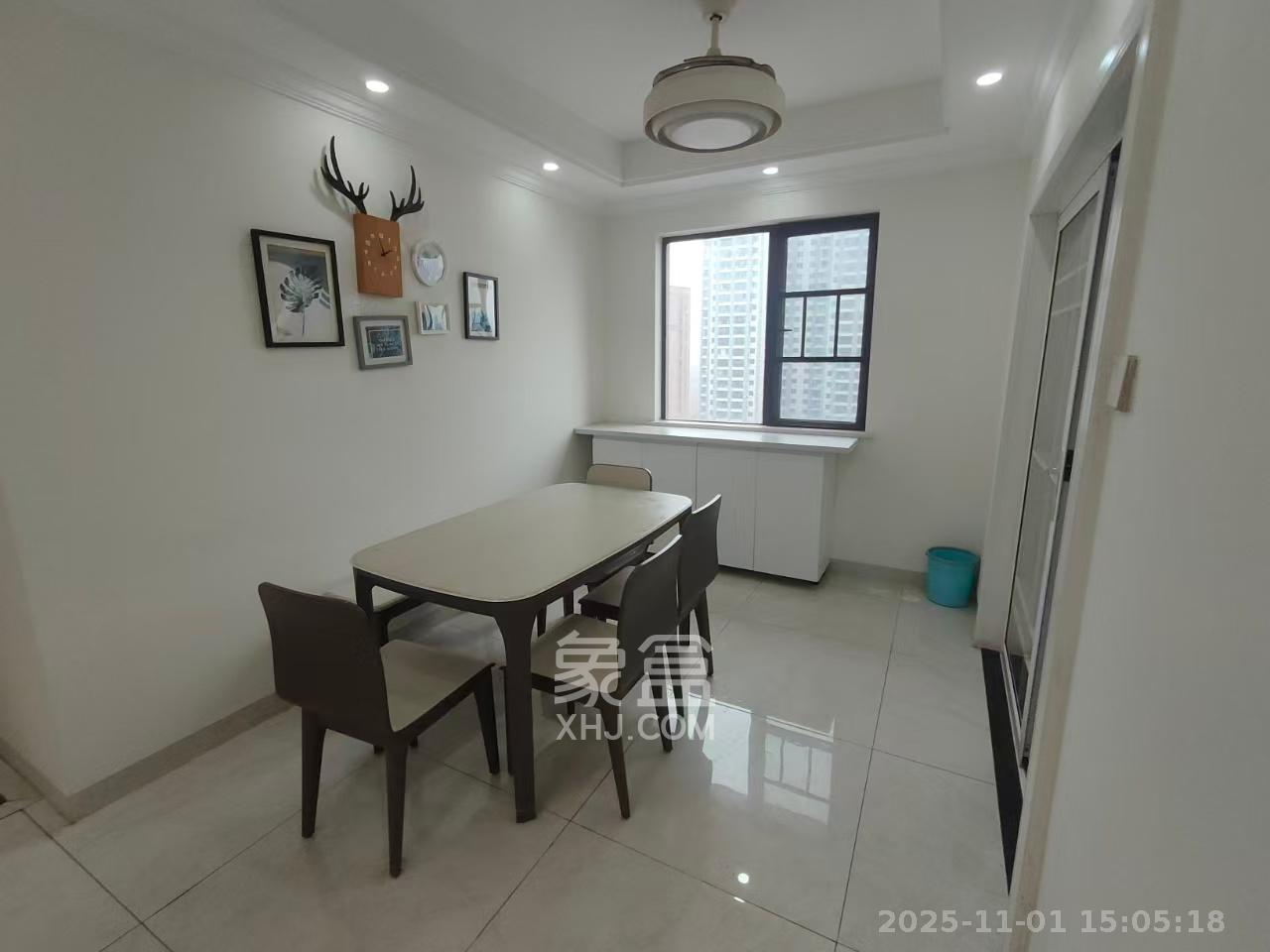 中冶中央公园  3室2厅2卫    3200.0元/月室内图