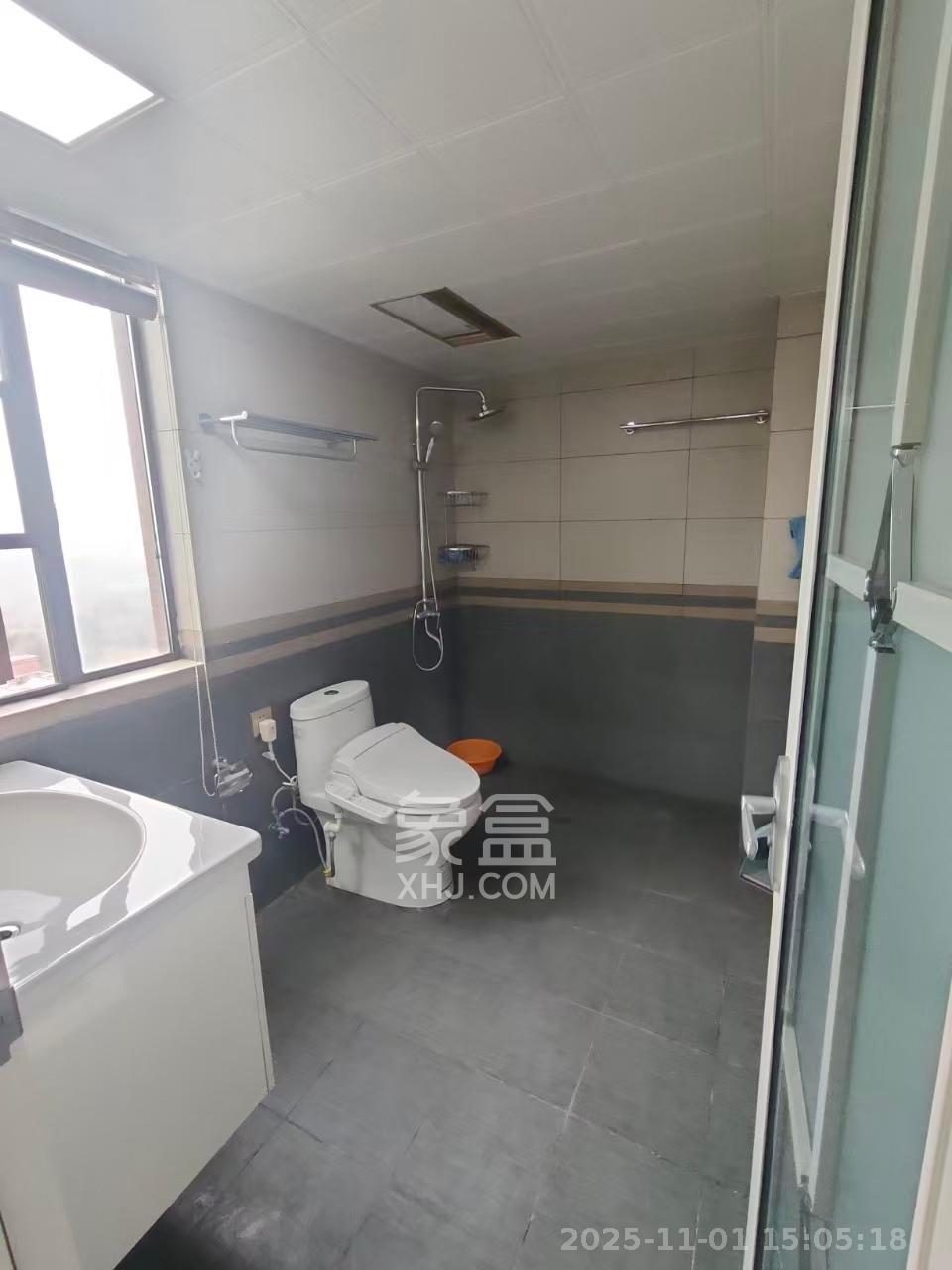 中冶中央公园  3室2厅2卫    3200.0元/月室内图