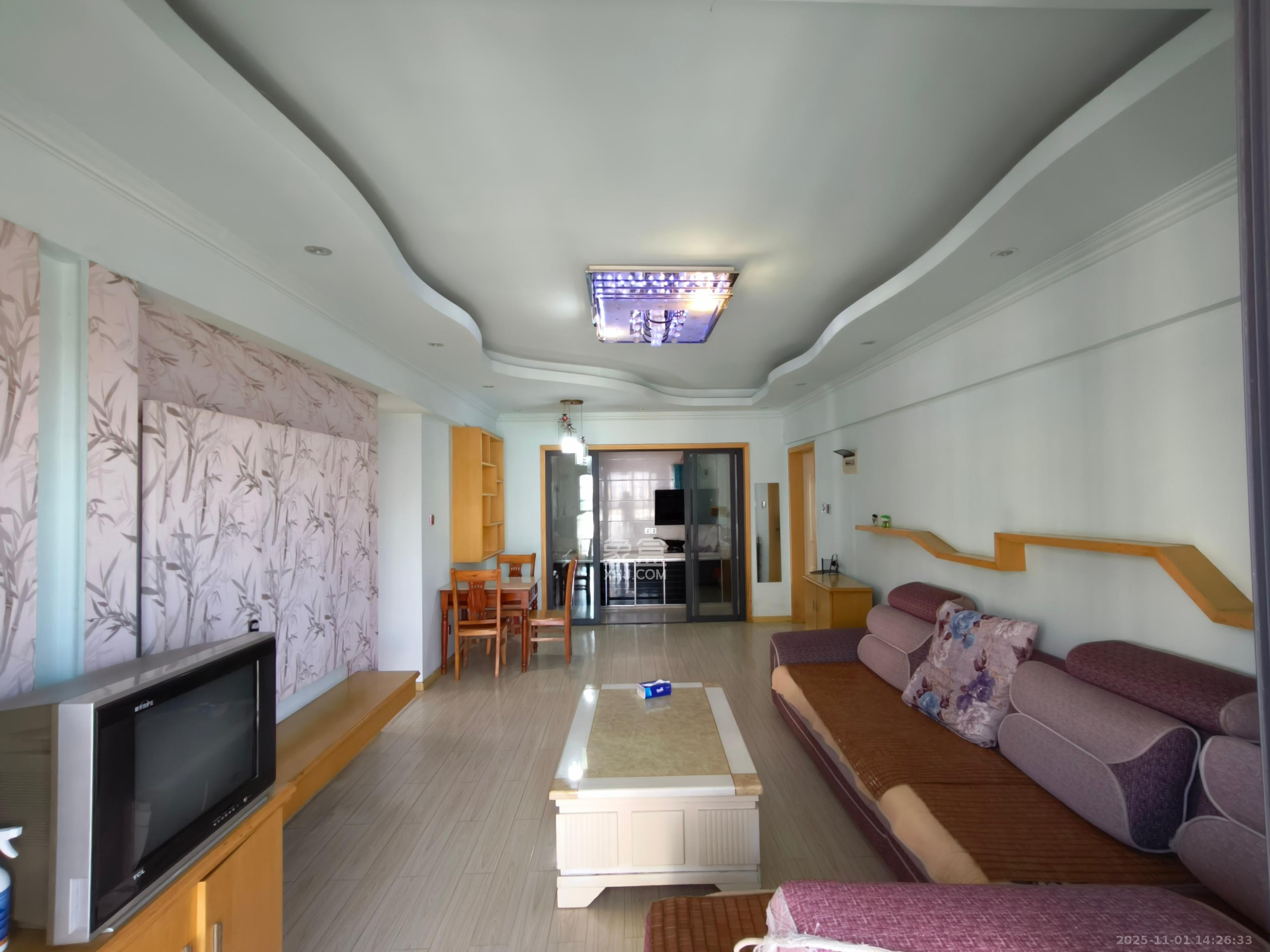 极目楚天  2室2厅1卫    2000.0元/月