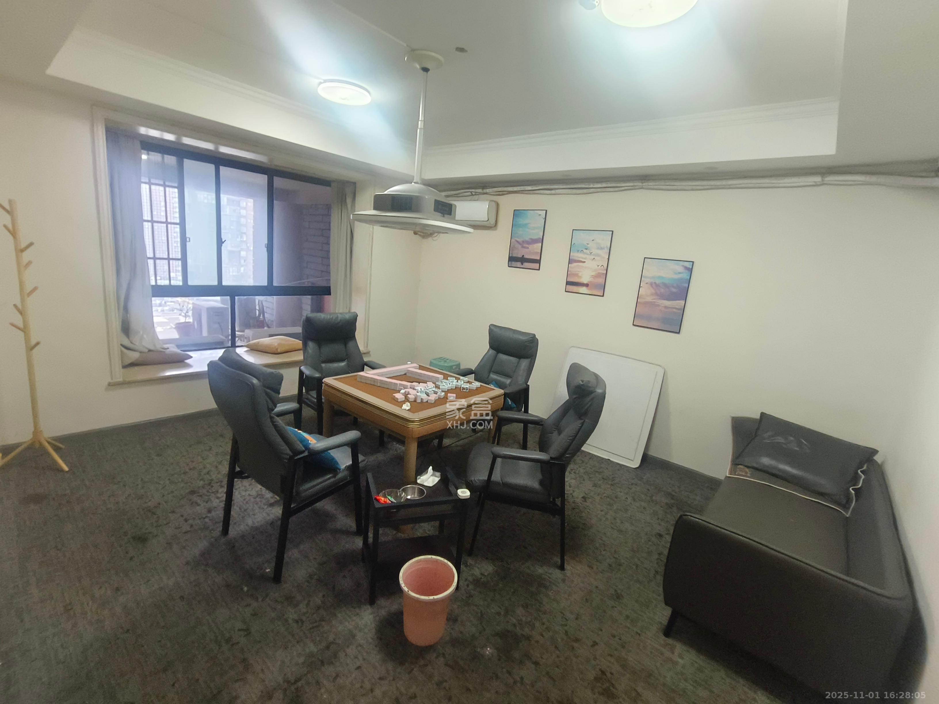 湘江世纪城富湾国际  4室2厅2卫    10000.0元/月室内图