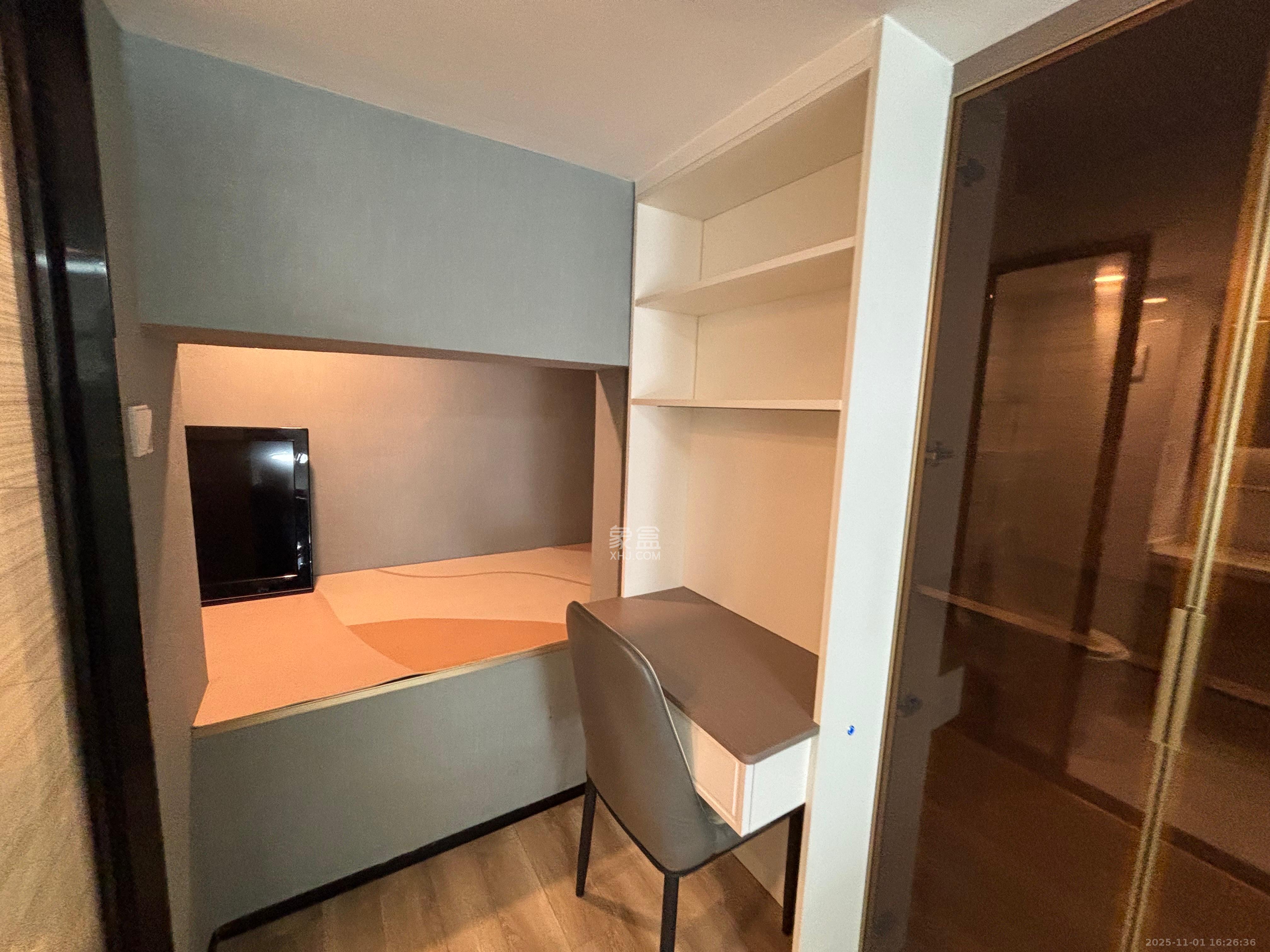 藏珑湖上公馆  1室1厅2卫    2200.0元/月室内图