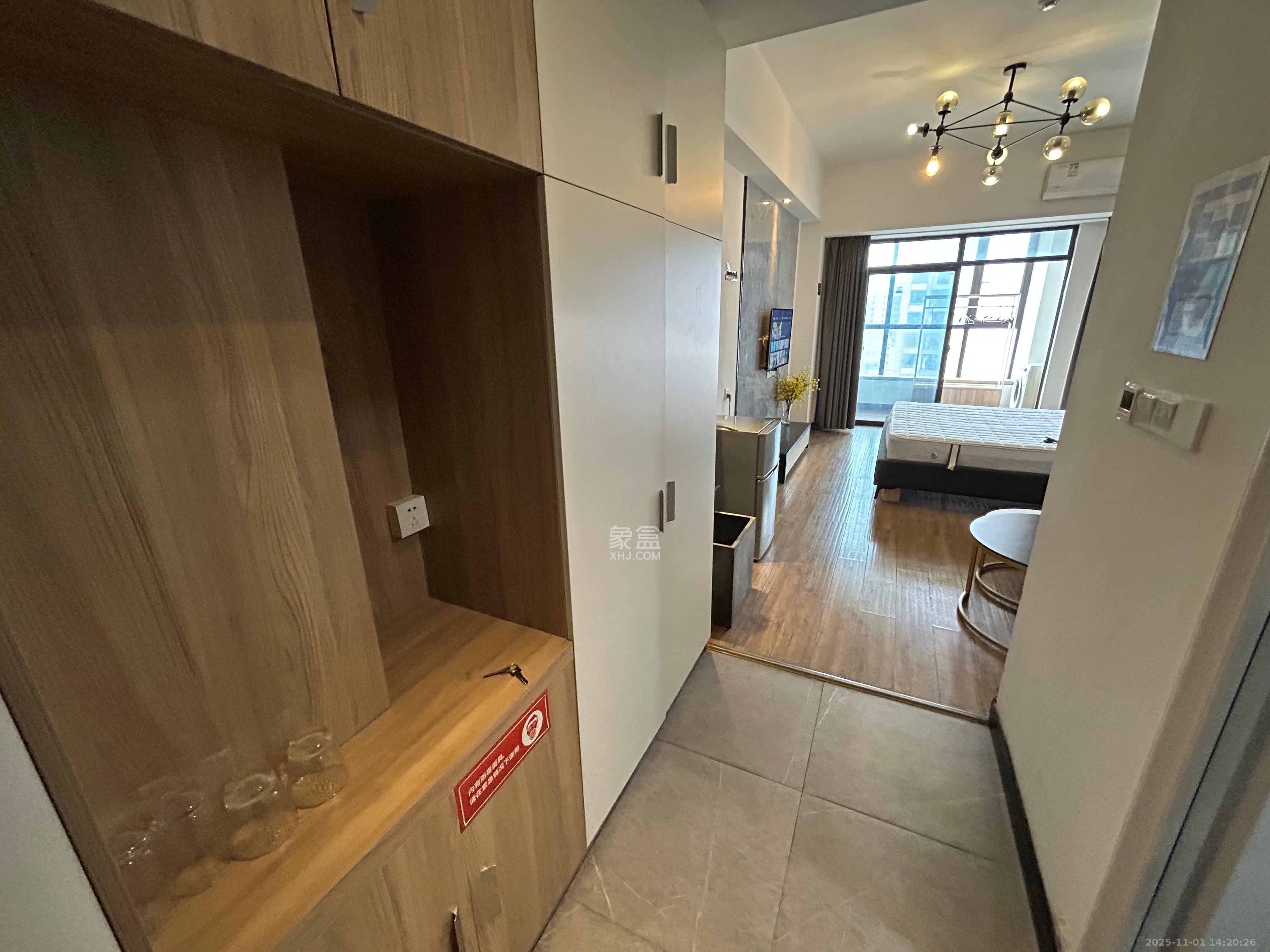 梅溪国际公寓（步步高新天地）  1室1厅1卫    1400.0元/月室内图