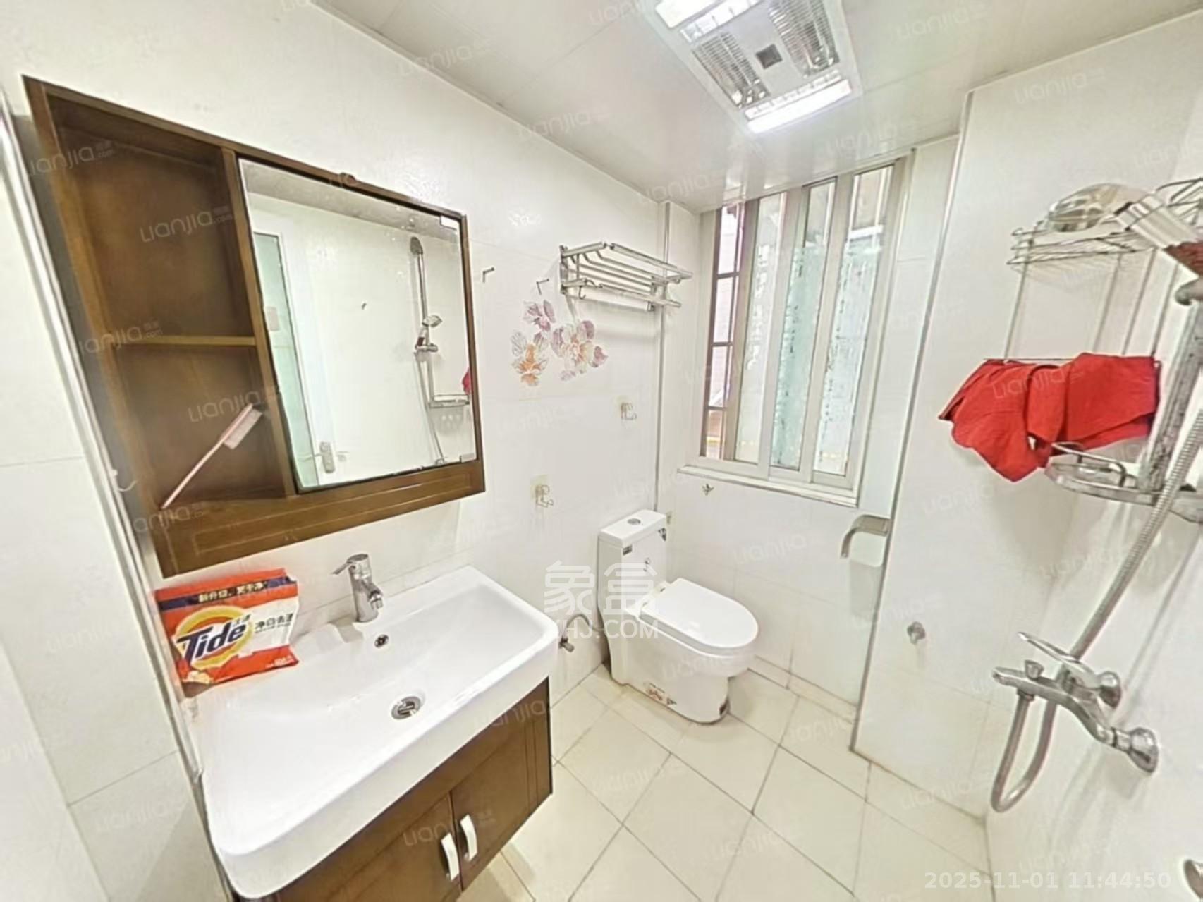 德润园  1室0厅0卫    2000.0元/月室内图