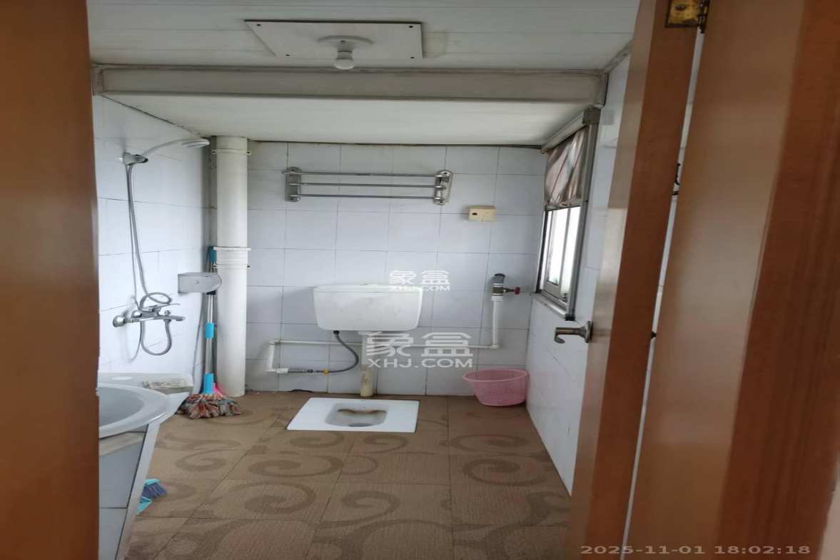 三湘小区 2室2厅1卫 1500.0元/月 三湘小区 2室2厅1卫 1500.0元/月室内图