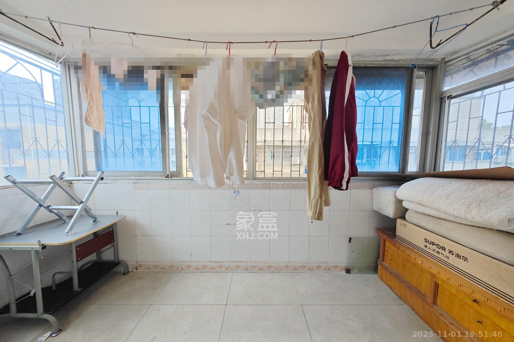 下民航宿舍  3室1厅1卫    45.0万阳台