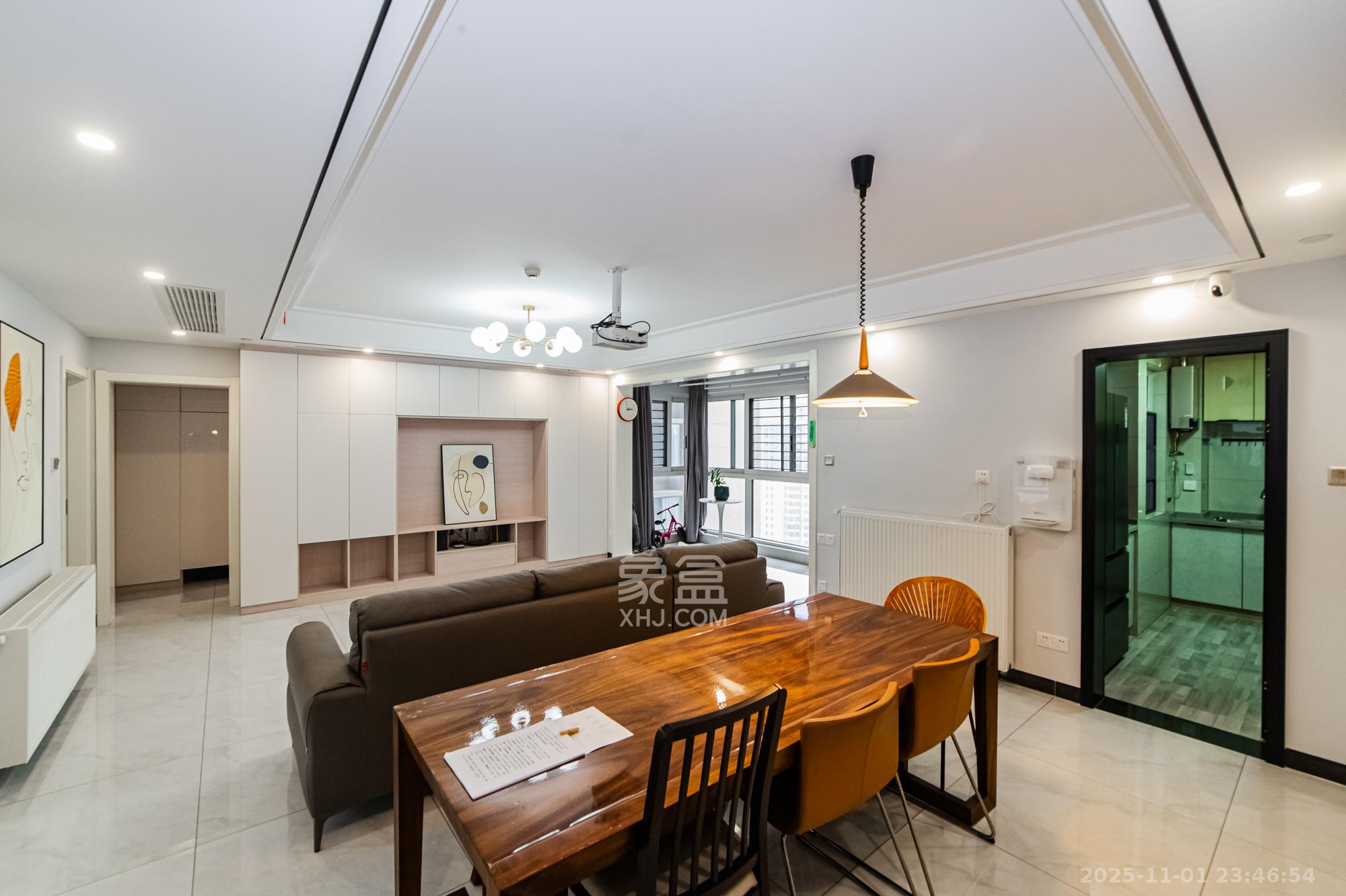 北辰三角洲C2区  4室2厅2卫    222.0万 北辰三角洲C2区  4室2厅2卫    222.0万客厅