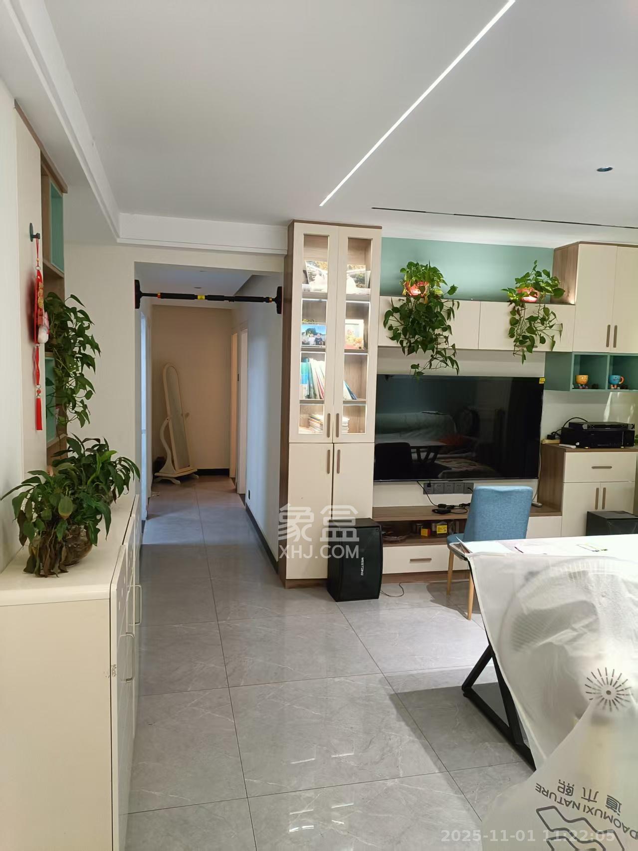 中国铁建梅溪青秀二期  3室1厅2卫    3600.0元/月室内图