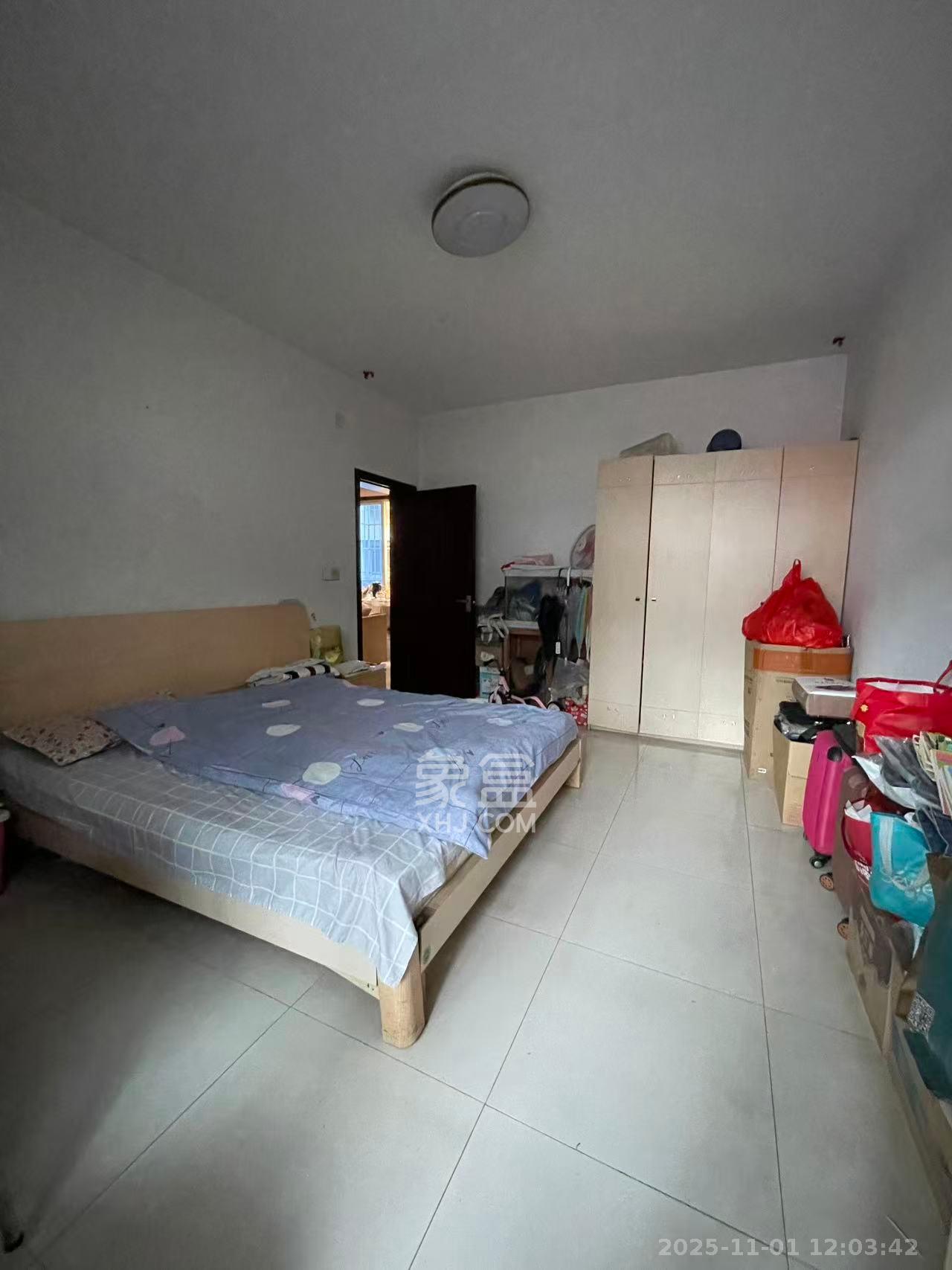 自然安置小区 2室1厅1卫 1500.0元/月 自然安置小区 2室1厅1卫 1500.0元/月室内图