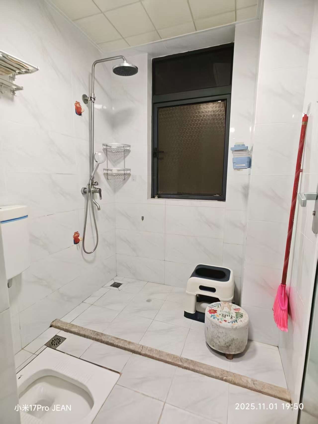 四季华庭-阳光华府  3室2厅1卫    3300.0元/月室内图