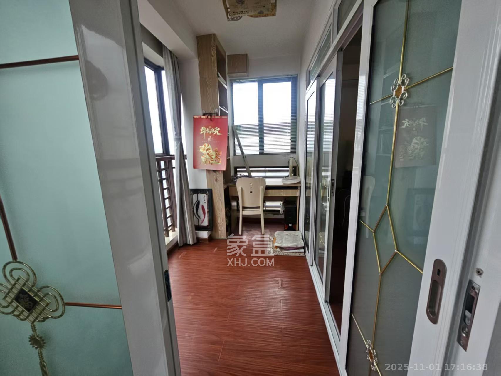 高信向日葵  2室2厅1卫    2400.0元/月室内图